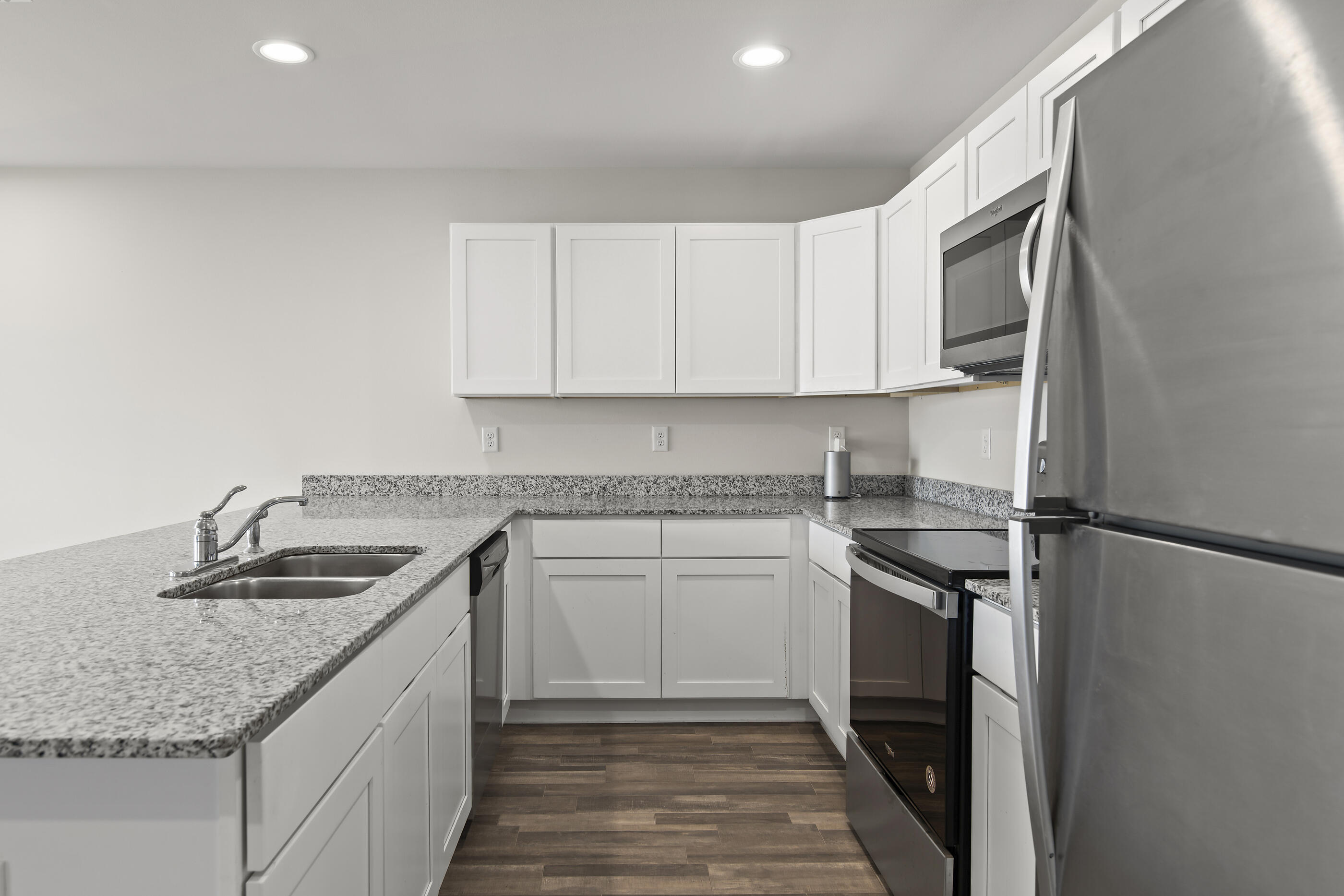 CROSS CREEK - Residential