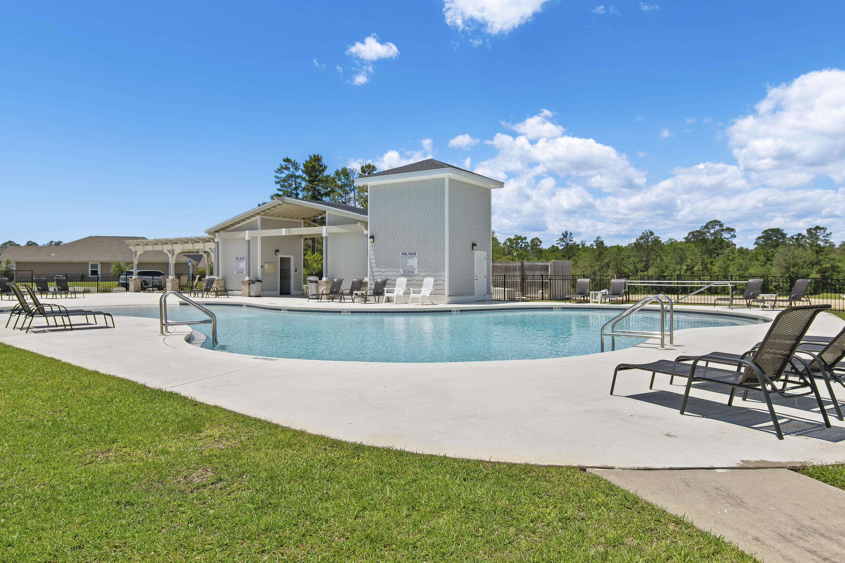 CROSS CREEK - Residential