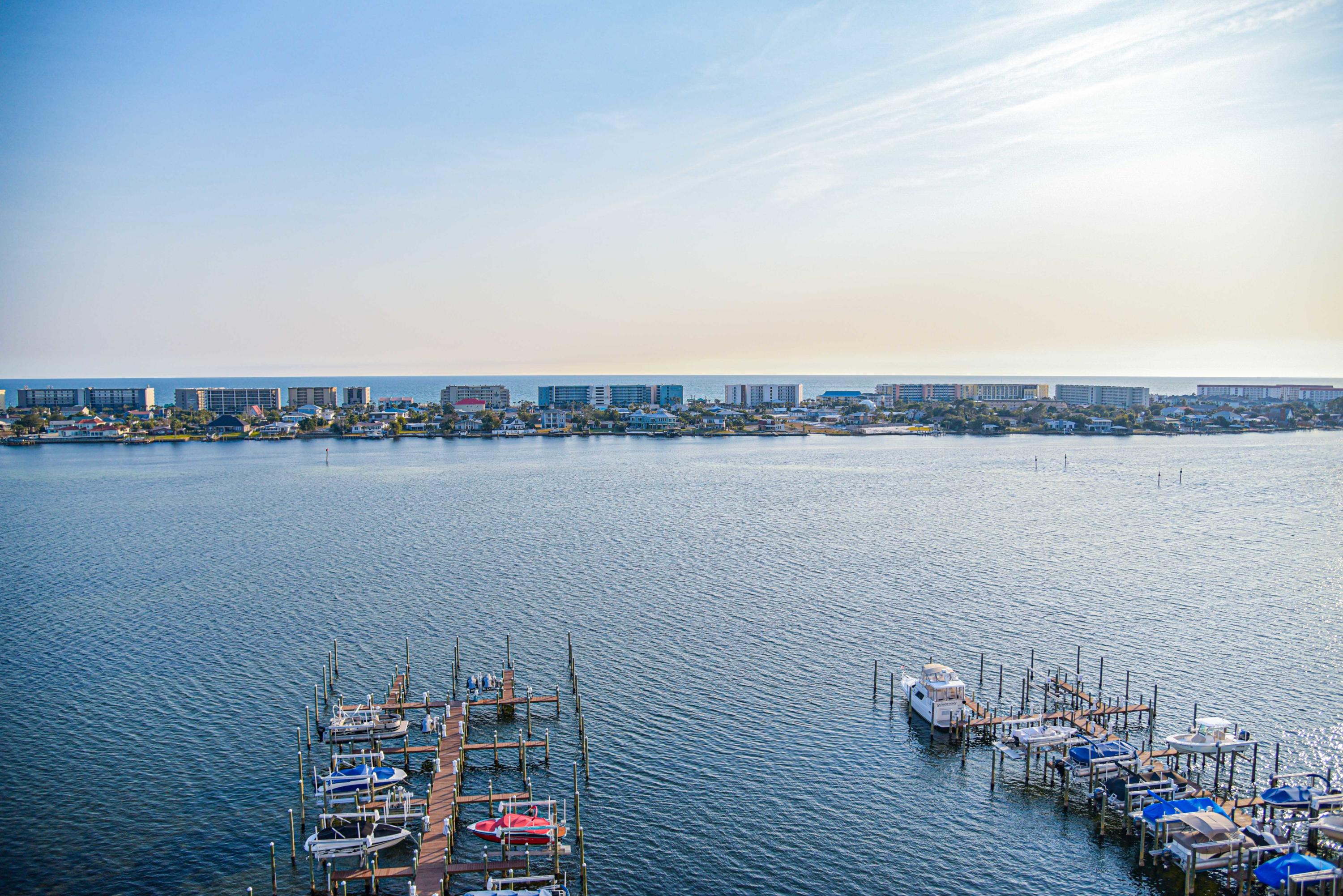 PRESIDIO YACHT CLUB - Residential