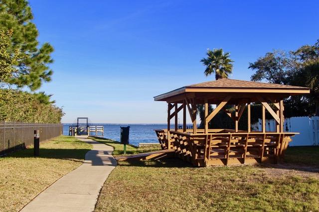 BAYSIDE - Residential