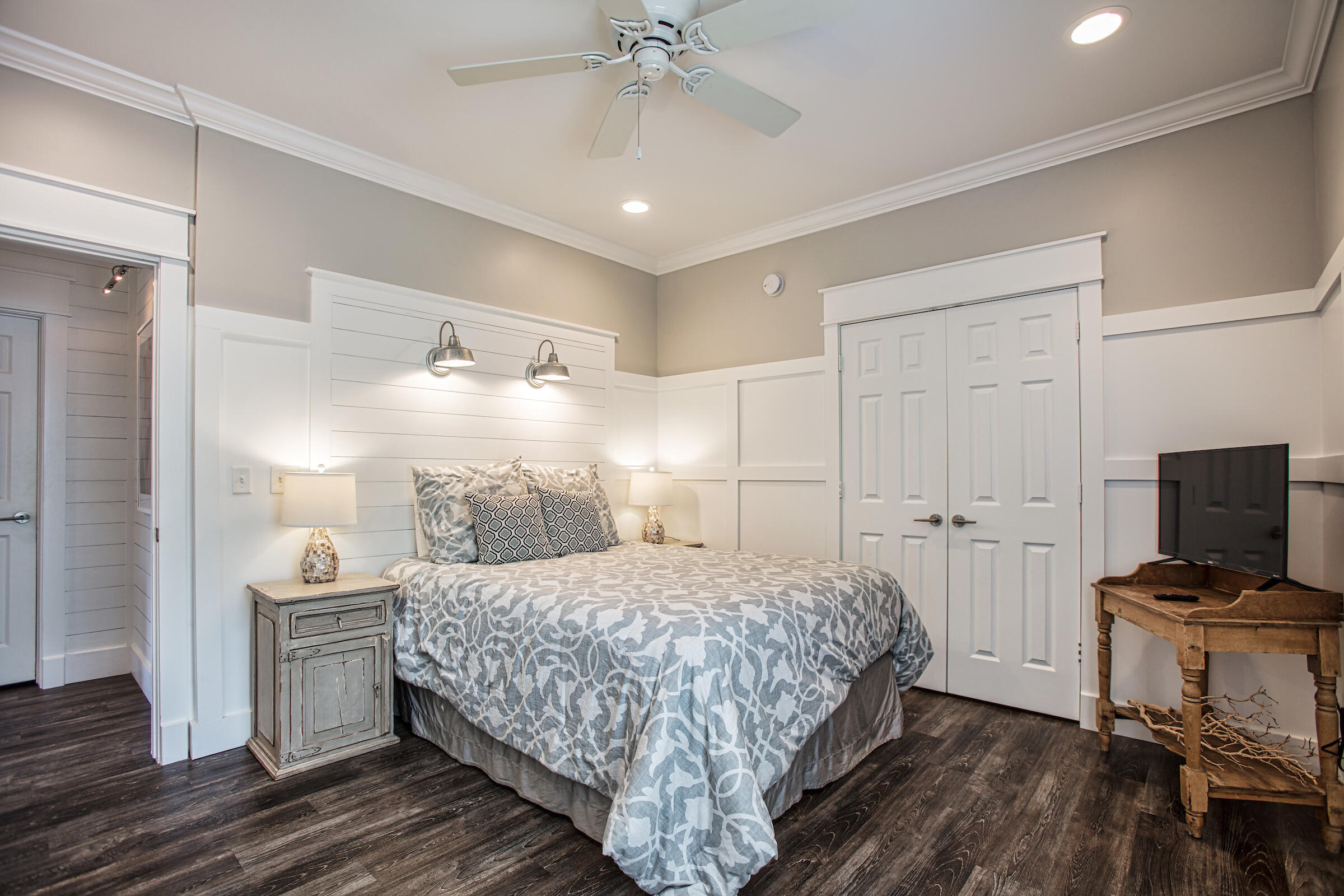 TRANQUIL SHORES - Residential