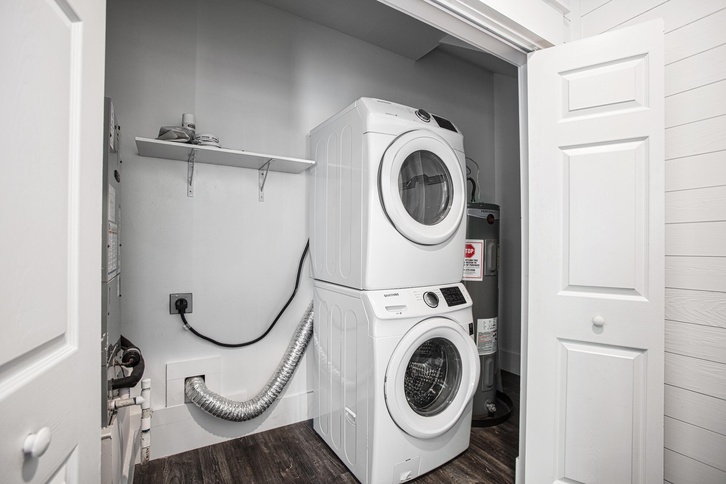 TRANQUIL SHORES - Residential