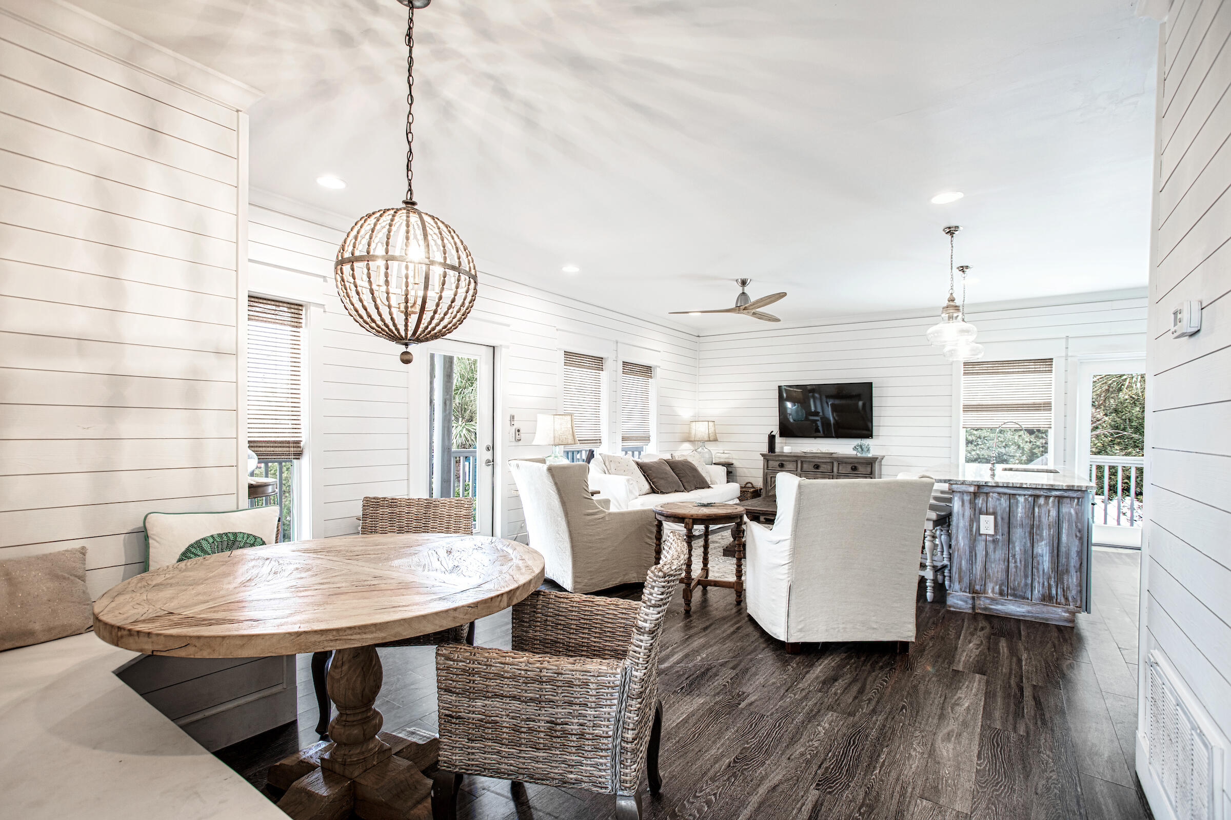 TRANQUIL SHORES - Residential