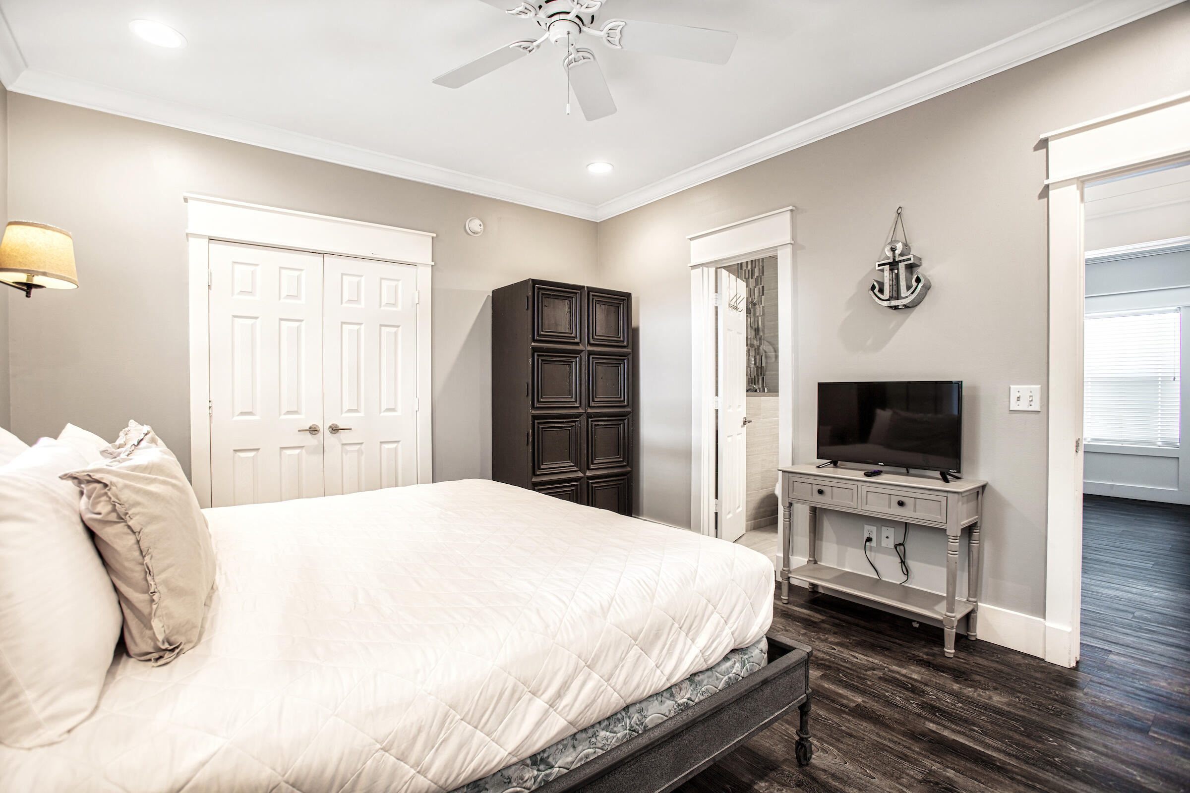 TRANQUIL SHORES - Residential