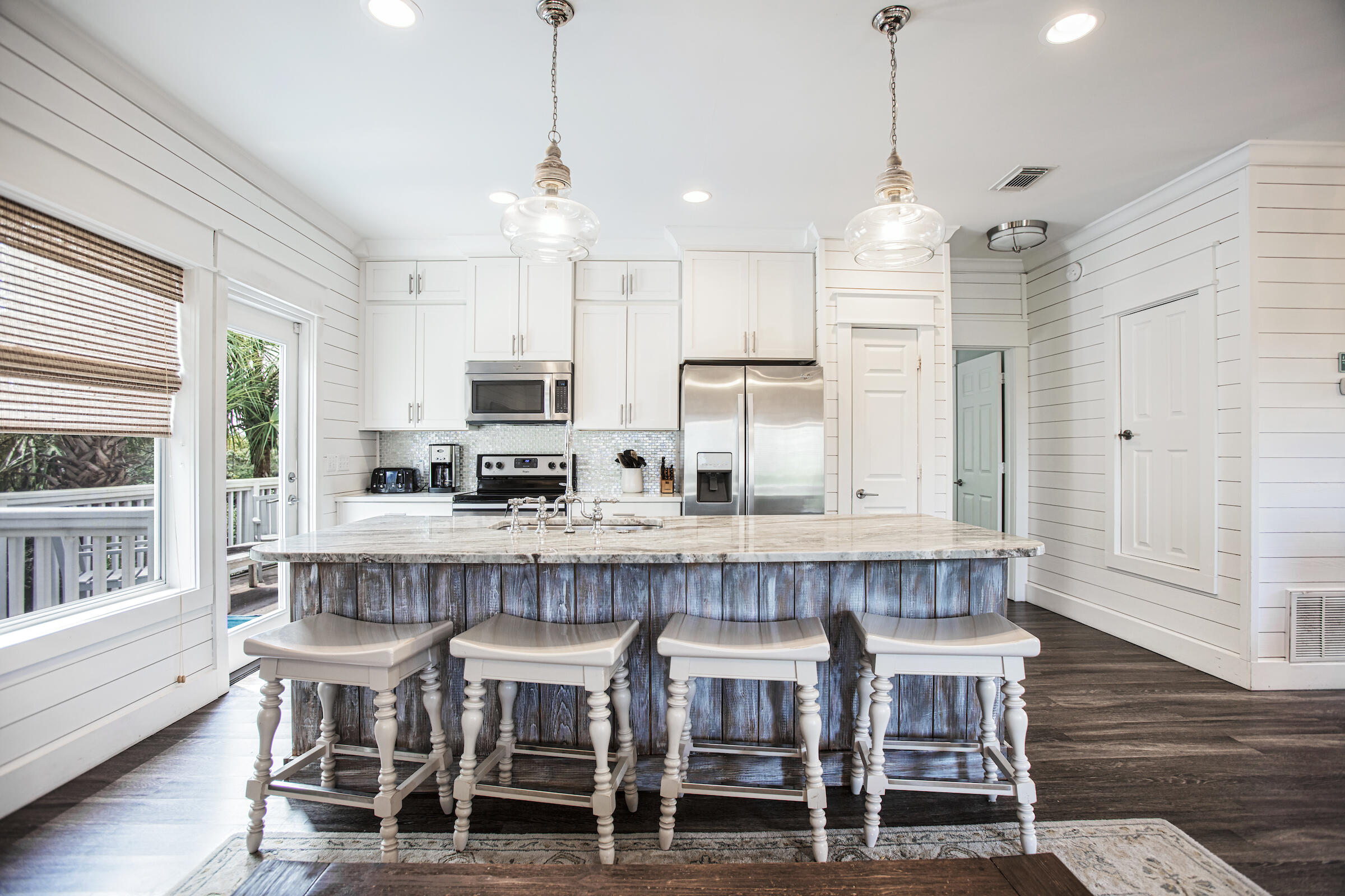 TRANQUIL SHORES - Residential