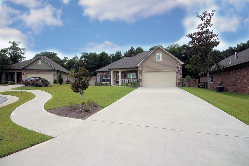 Hawk's Landing - Residential