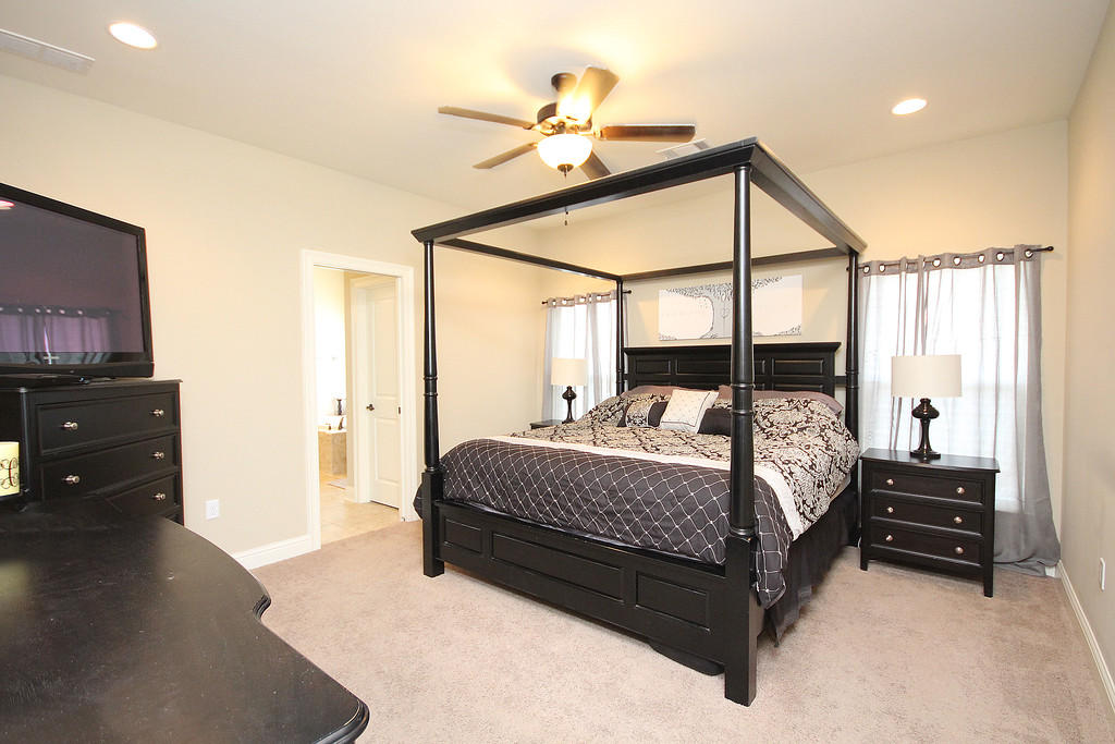 Hawk's Landing - Residential