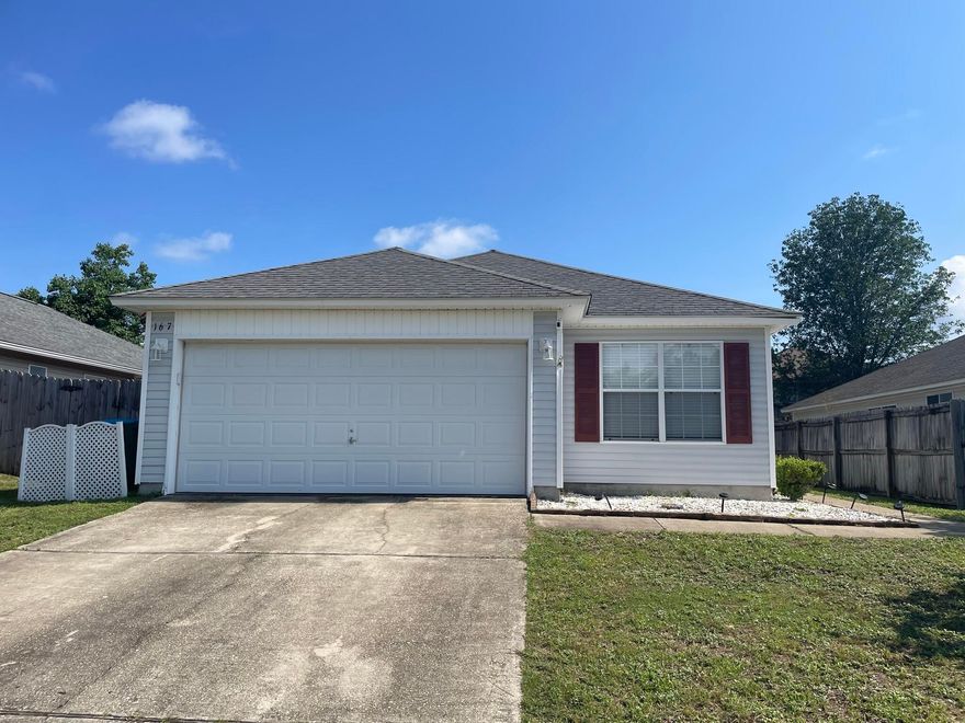 Available for move in beginning August 15th. Adorable home conveniently located in South Crestview. Open floor plan with high ceilings. Great for entertaining. Primary bedroom is spacious and features and ensuite bath with large closet. Additional two bedrooms are tucked back for privacy. Fenced in back yard.