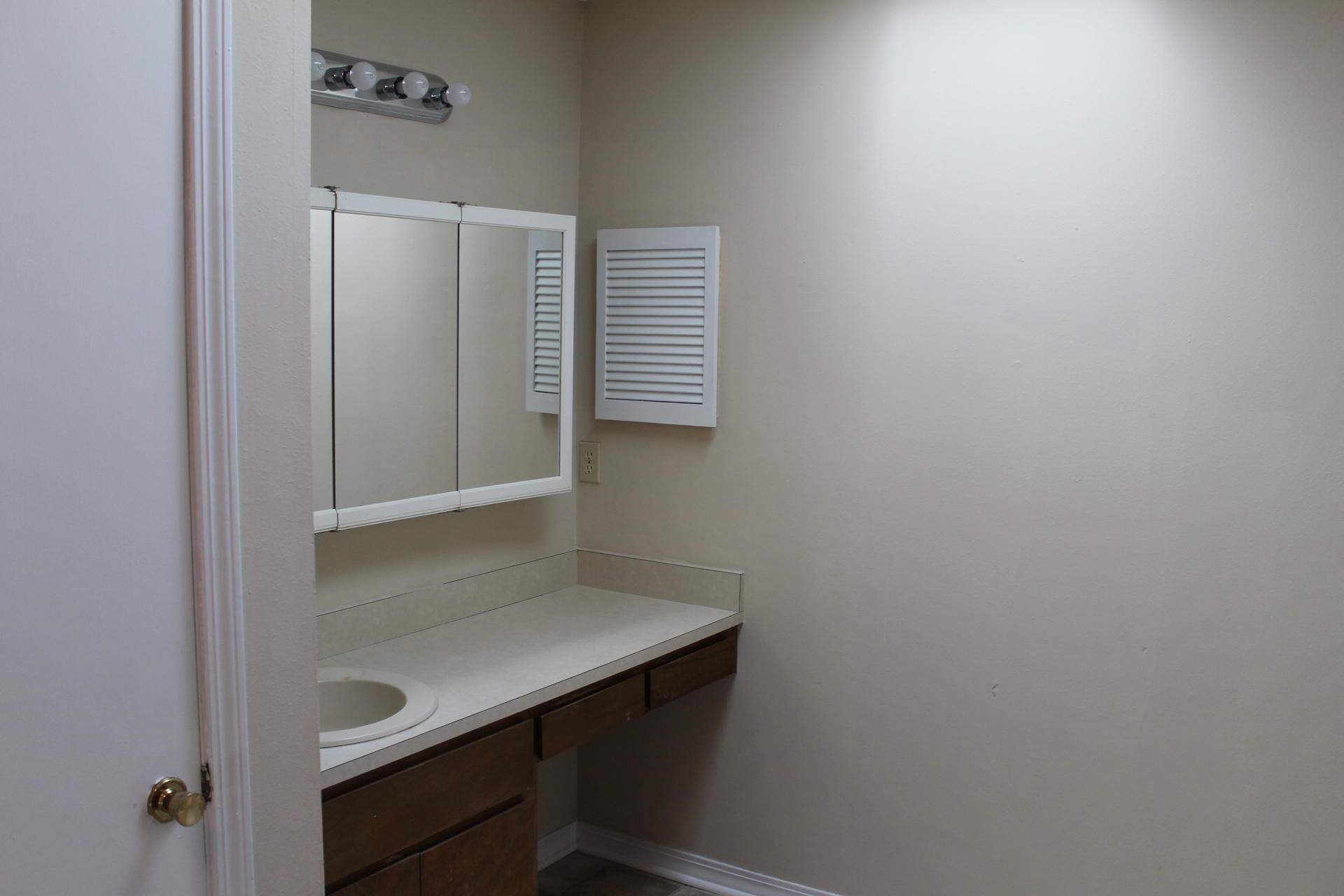 PALM CREST - Residential