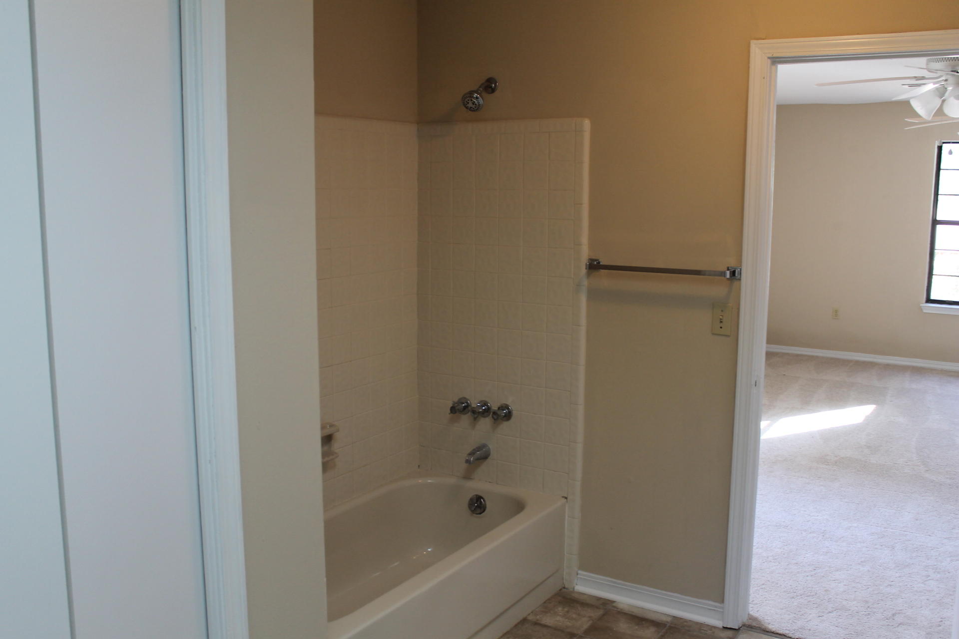 PALM CREST - Residential