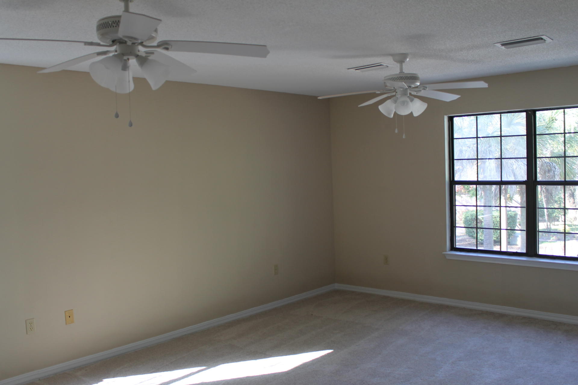 PALM CREST - Residential