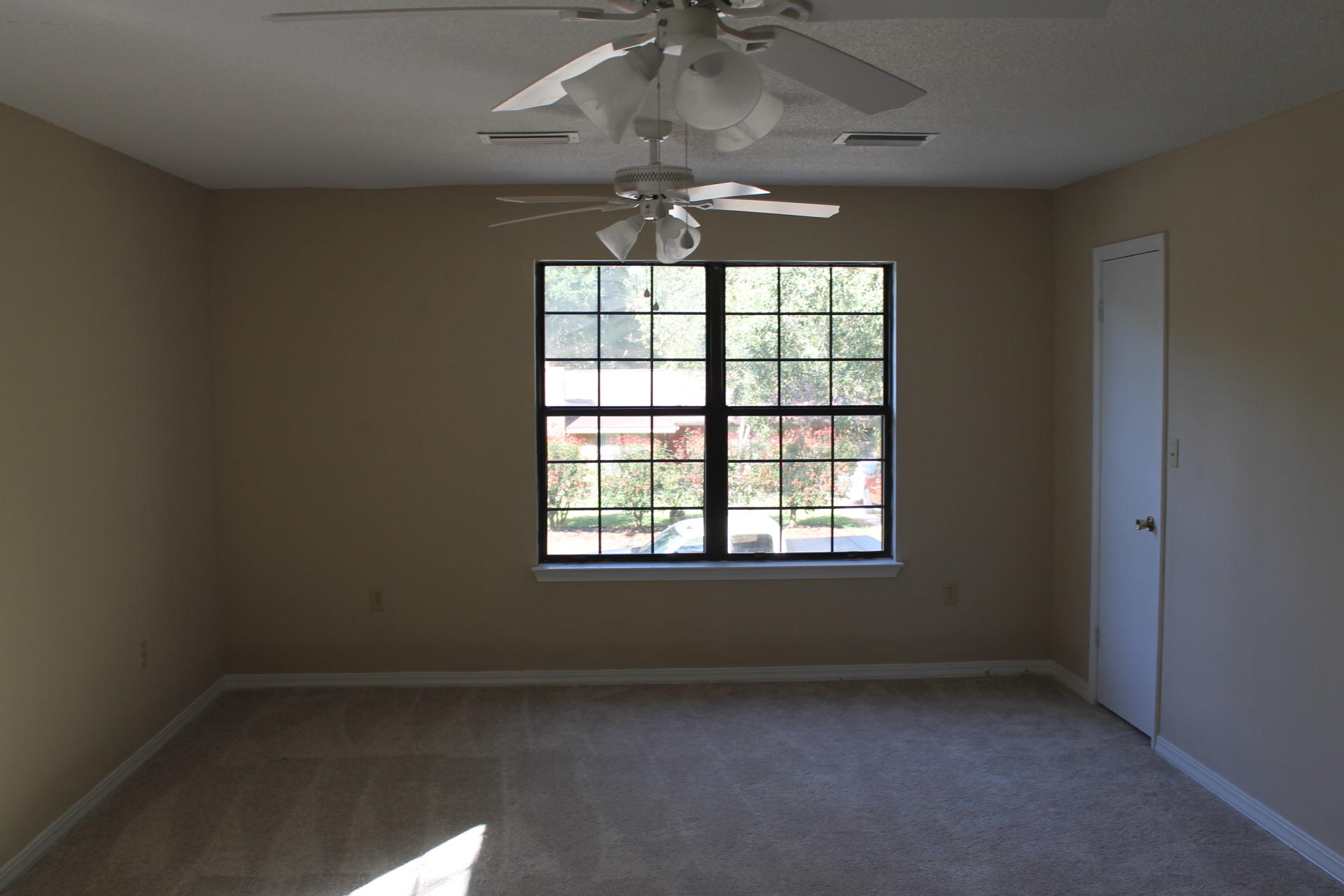 PALM CREST - Residential