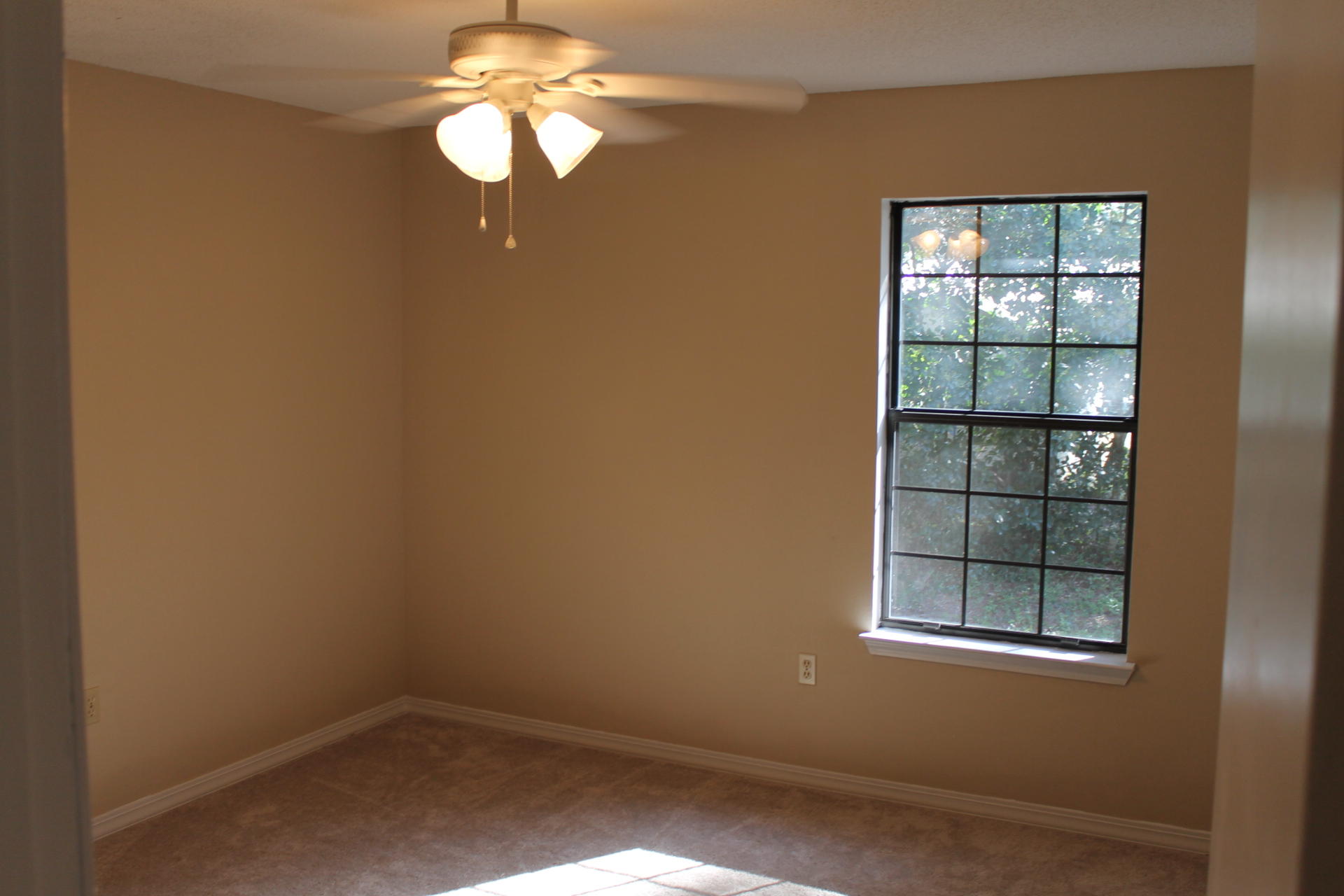 PALM CREST - Residential