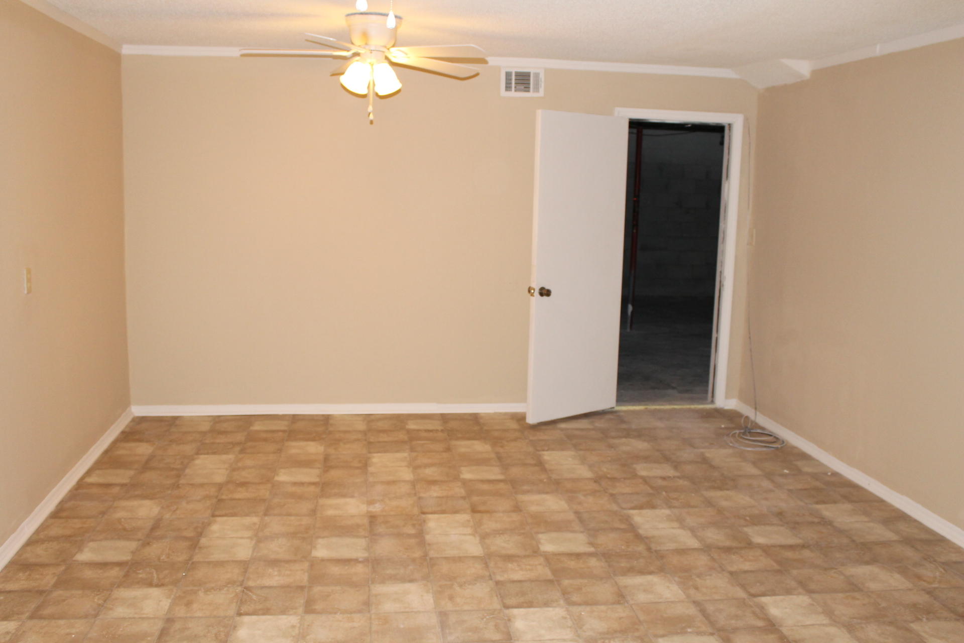 PALM CREST - Residential