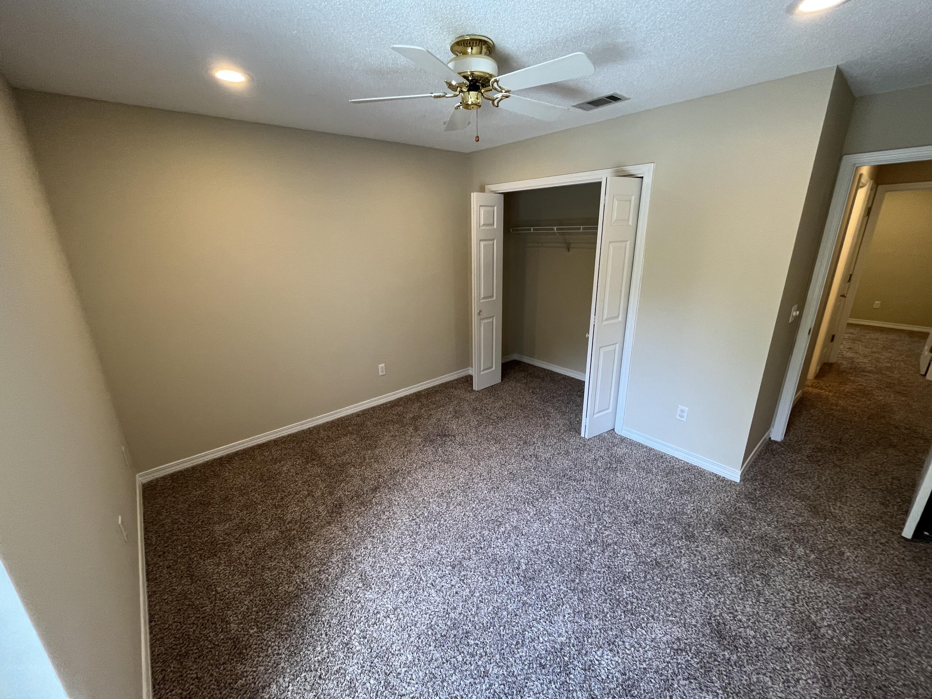 WILSON SQUARE T/H - Residential