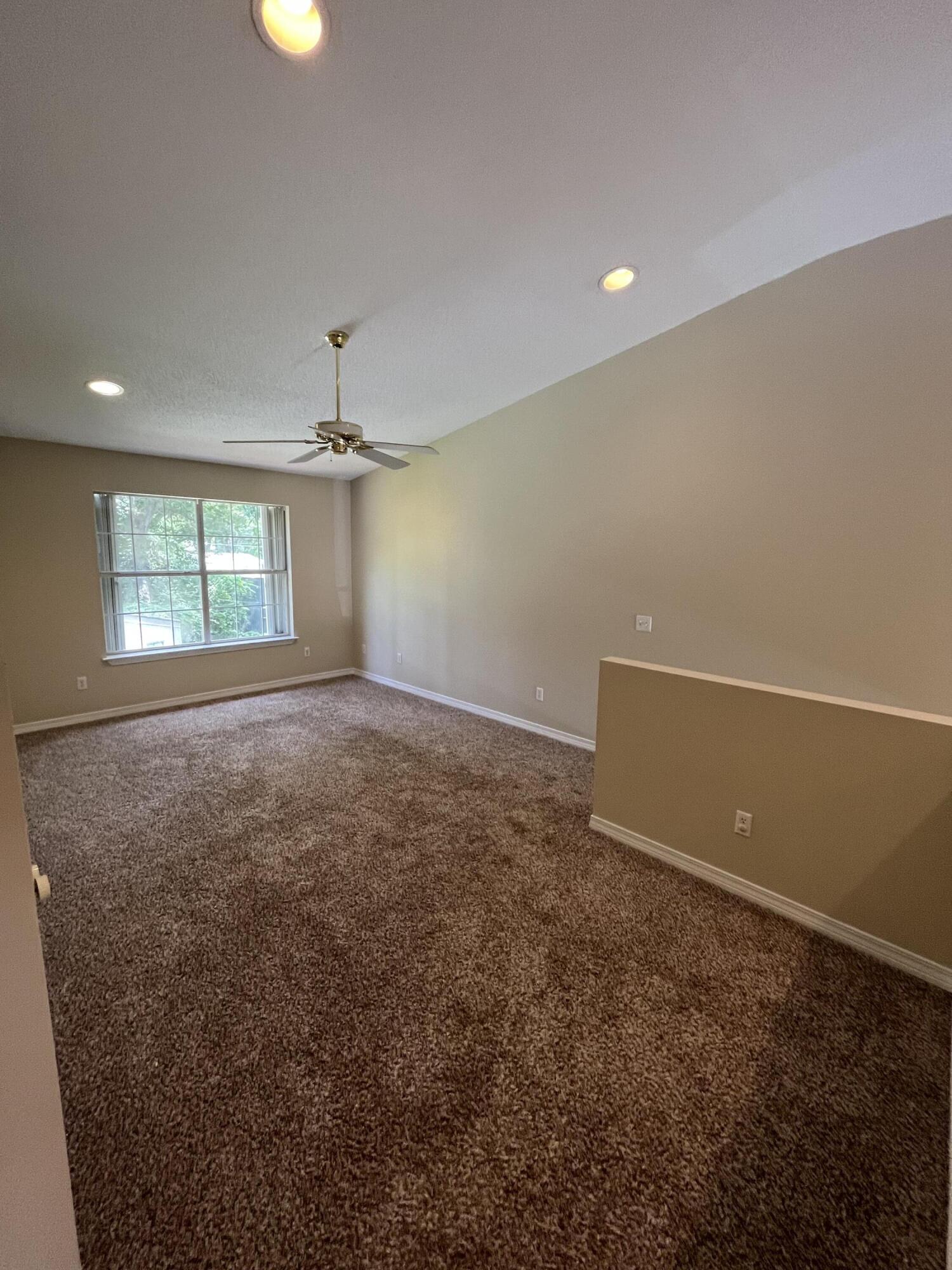 WILSON SQUARE T/H - Residential