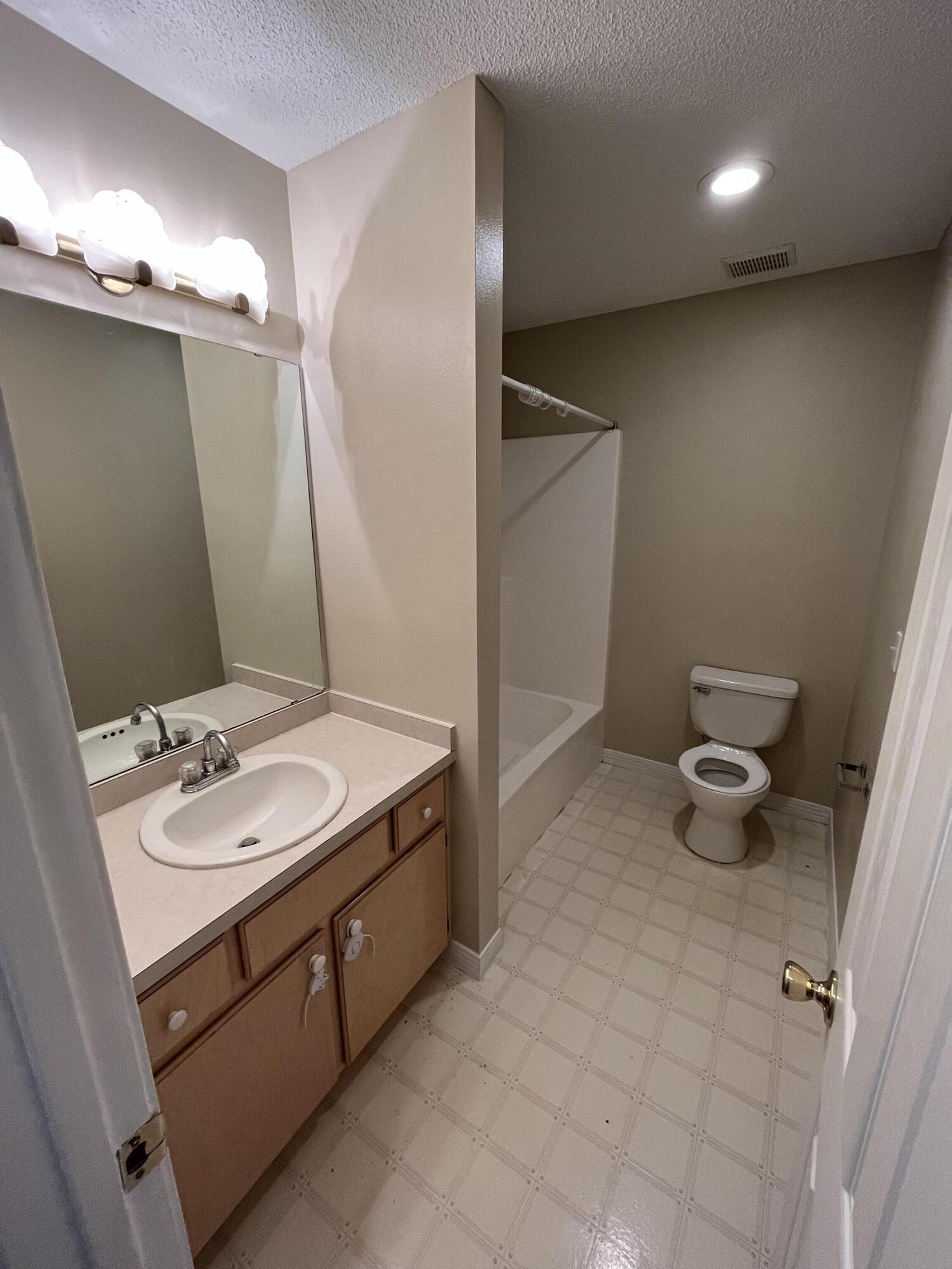 WILSON SQUARE T/H - Residential