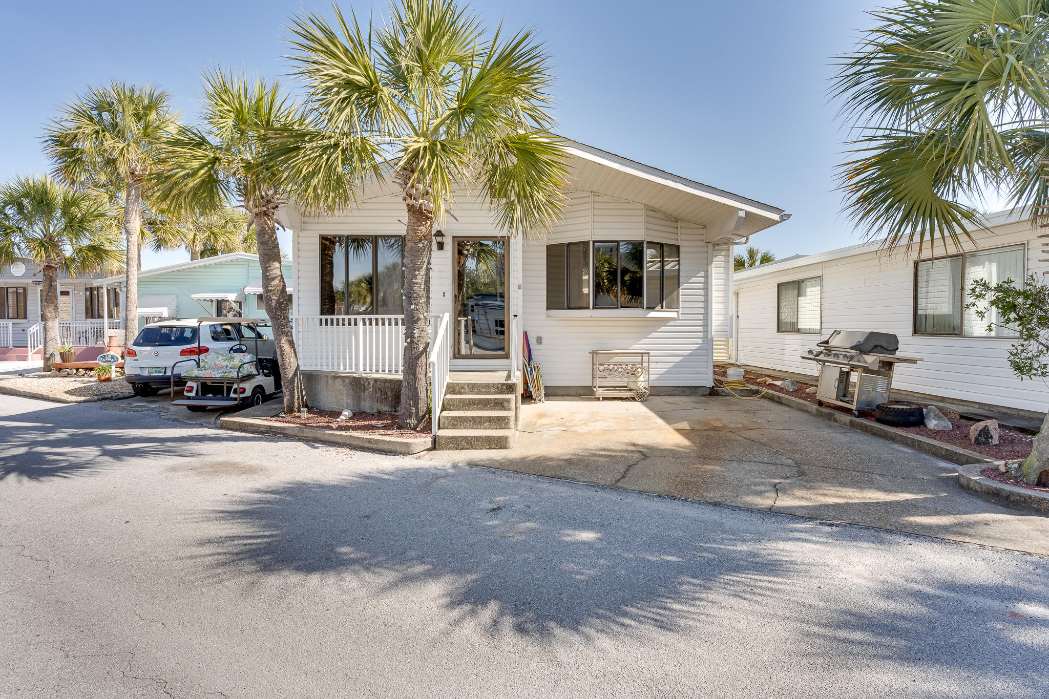 REO Foreclosure in Venture out in Panama City Beach, FL. Venture Out is the very last community before St Andrews State Park entrance. The community stretches from the Bay to the Gulf and provides members and guests numerous amenities included a bayfront pool and playground, gulf front pool and clubhouse, boat ramp, beach access, dog park, tennis courts and boat storage. This 2bd/2bth unit is close to the beach access, tennis courts and dog park and will preform very well as vacation rental or second home.