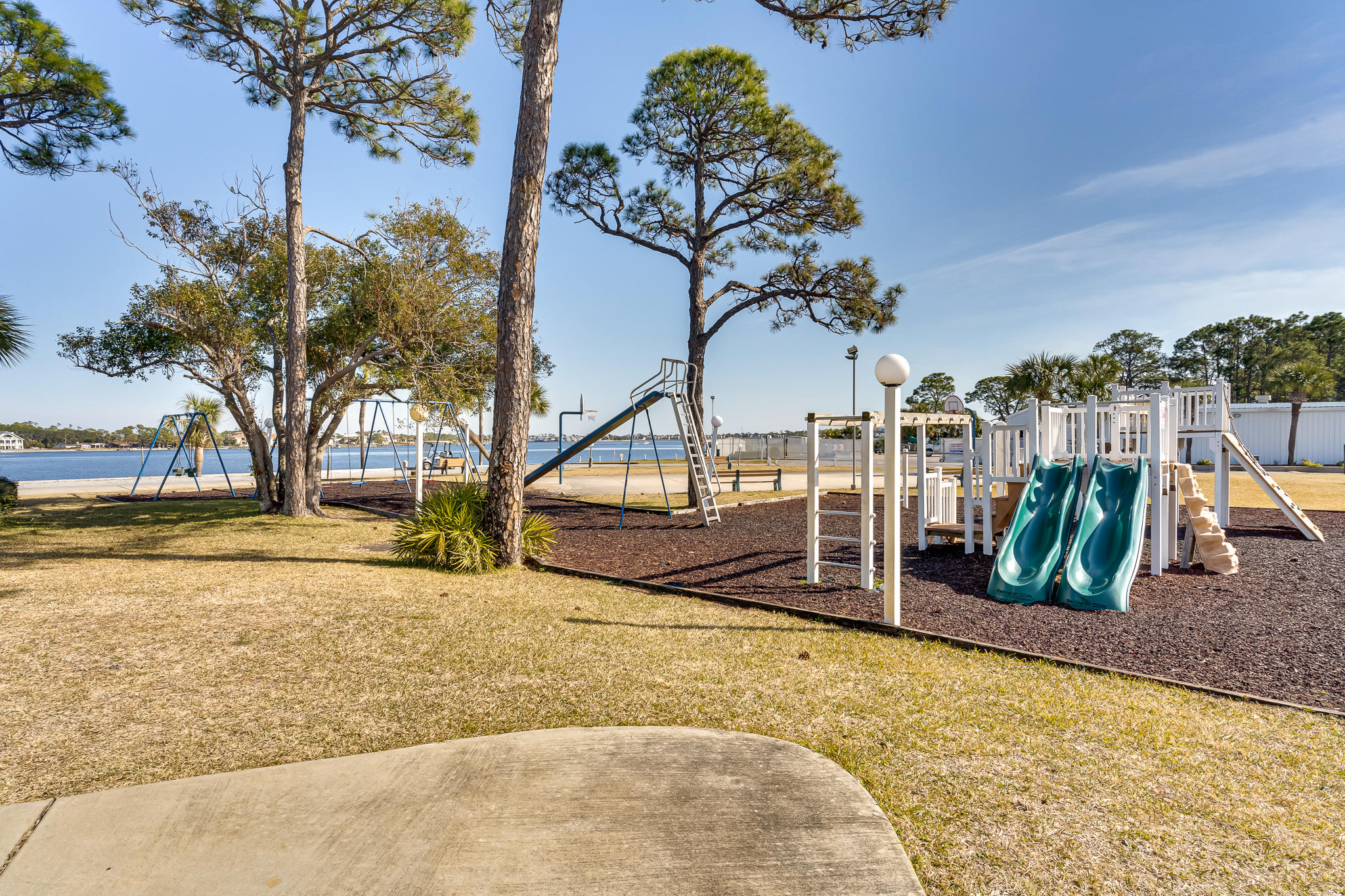 VENTURE OUT TRAVEL TRAIL RESORTS - Residential