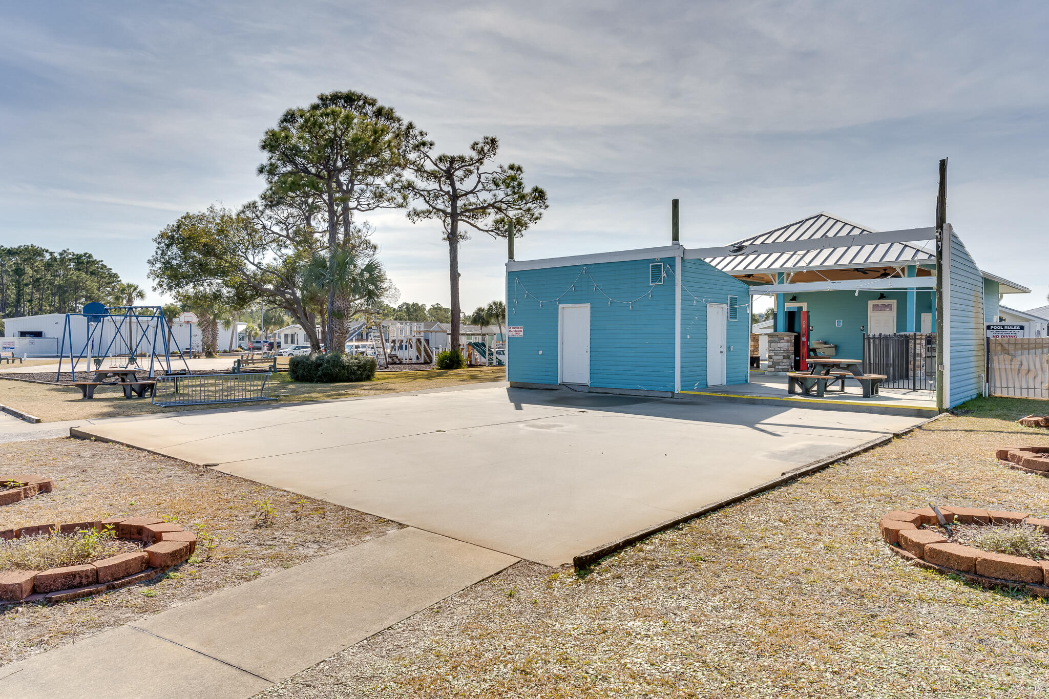 VENTURE OUT TRAVEL TRAIL RESORTS - Residential