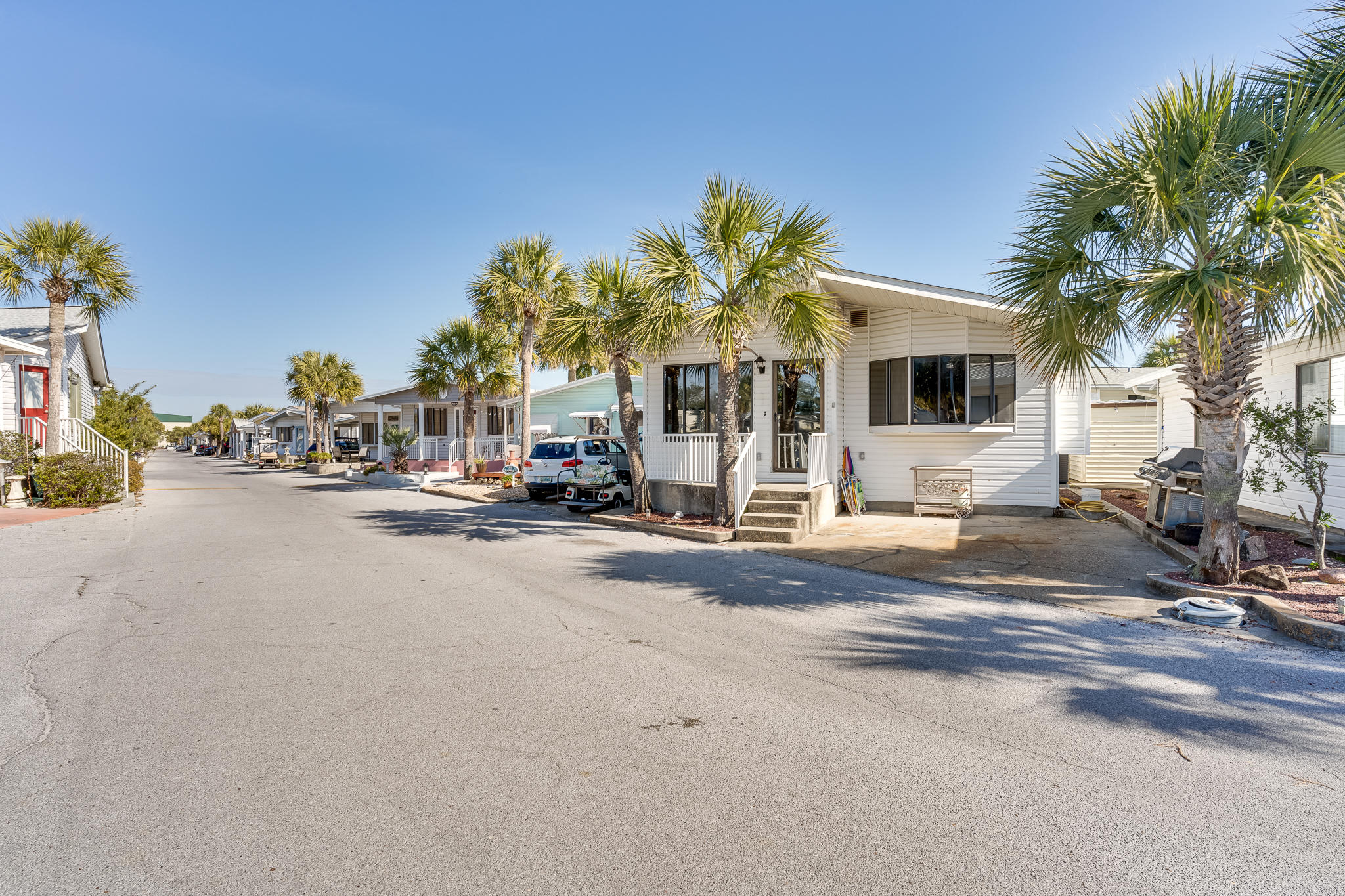 VENTURE OUT TRAVEL TRAIL RESORTS - Residential