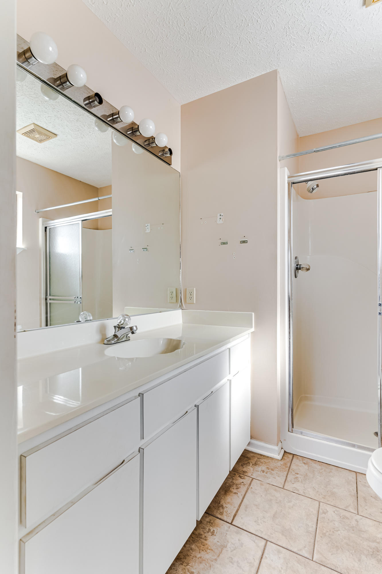 VENTURE OUT TRAVEL TRAIL RESORTS - Residential