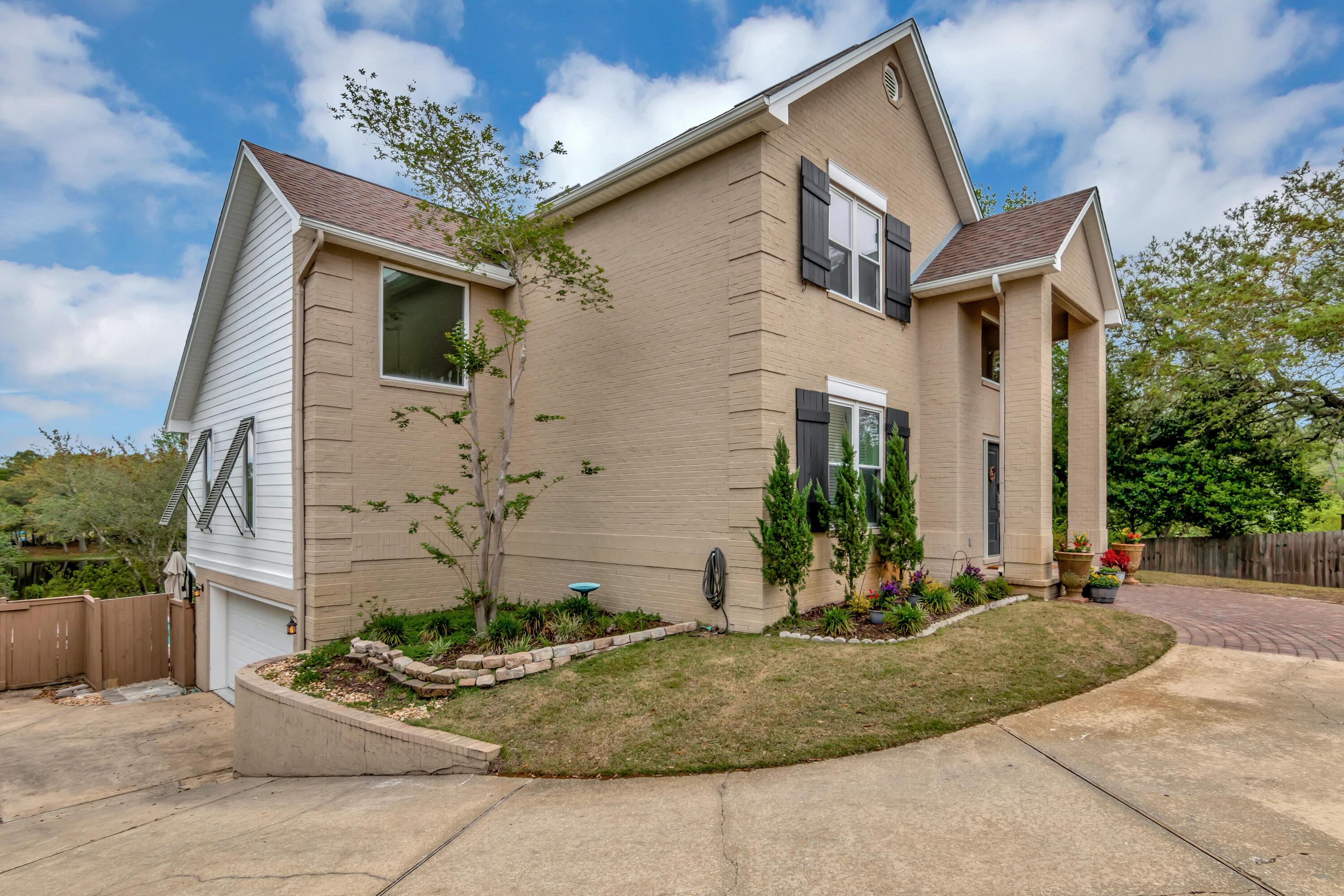 PARKWOOD ESTATES PH 5 - Residential