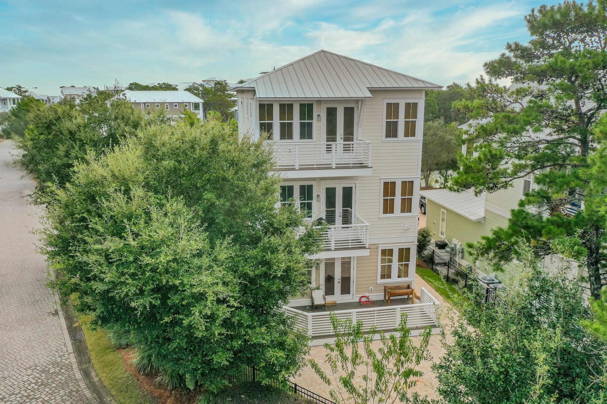 HIGHLAND PARKS - Residential