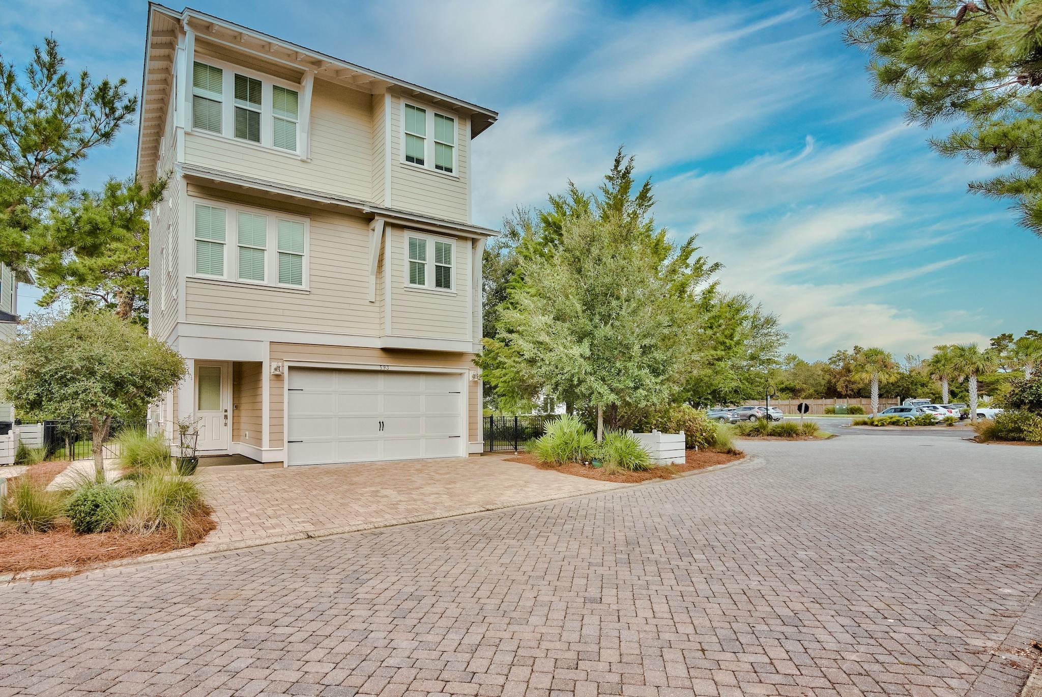 HIGHLAND PARKS - Residential