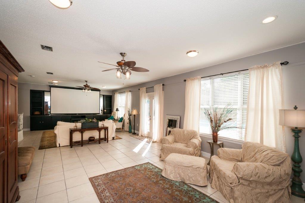 SPRING LAKE #1 - Residential