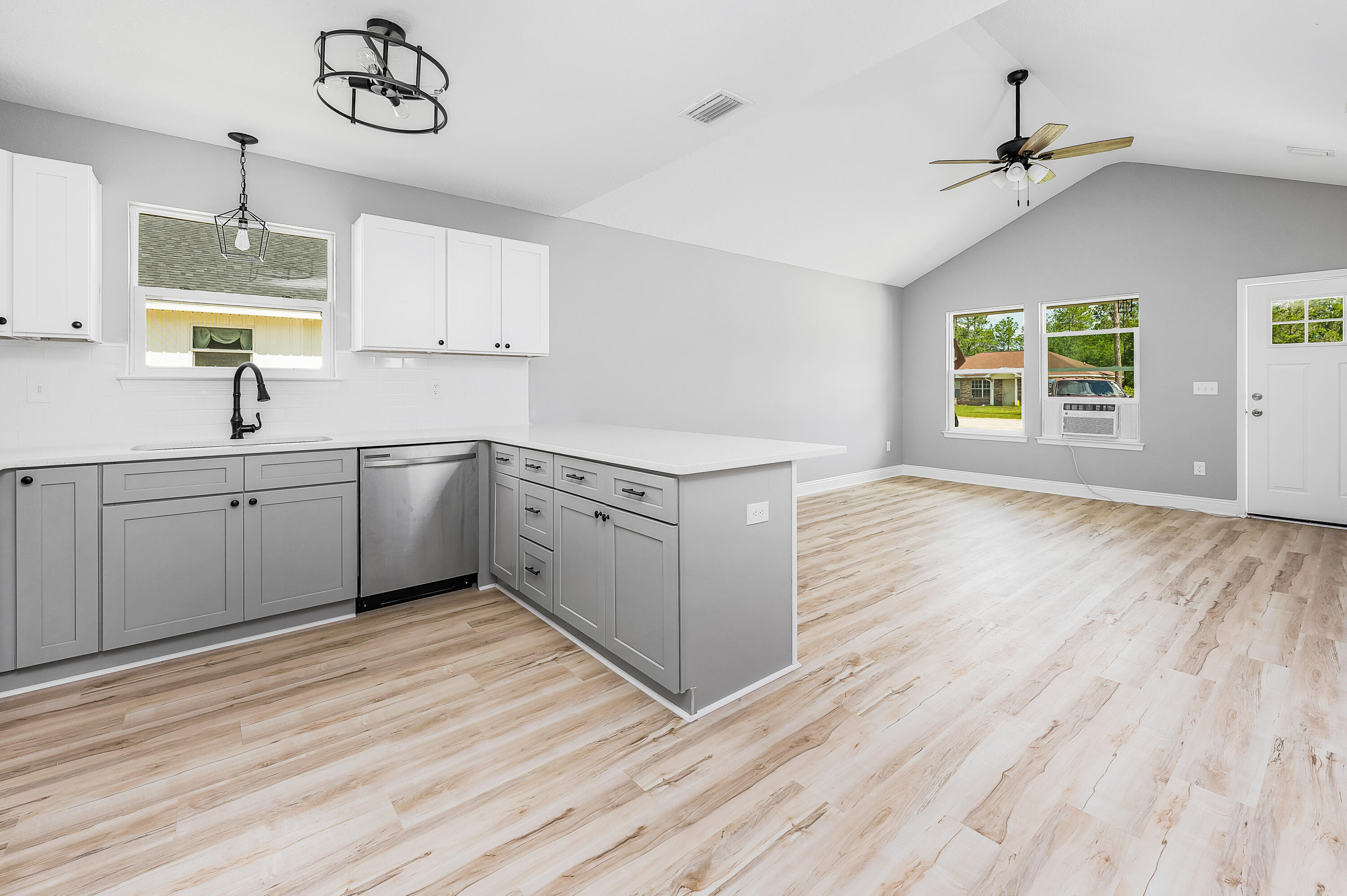 CV PINES/TRIPLE LAKE - Residential