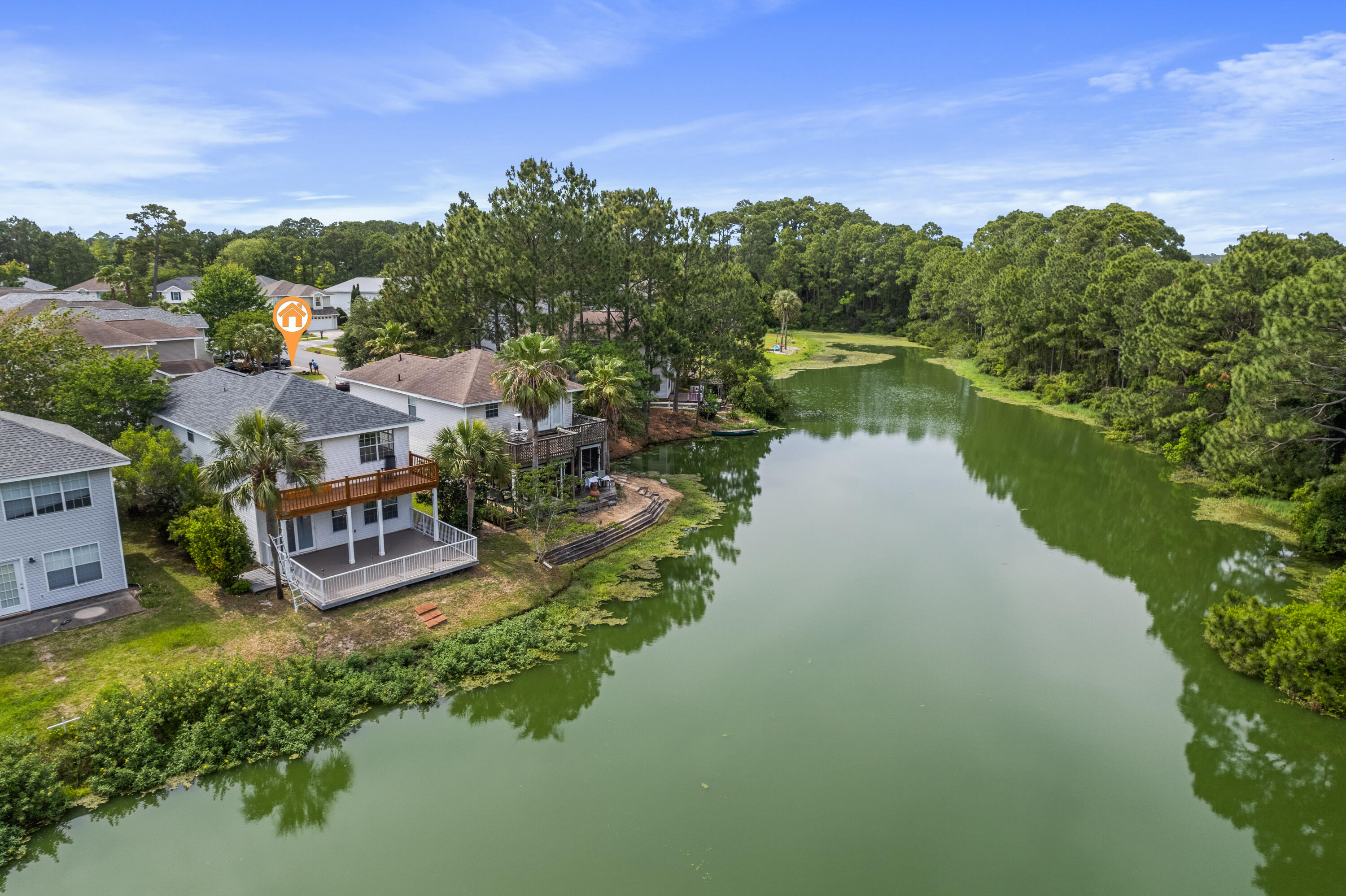 TWIN LAKE ESTATES - Residential