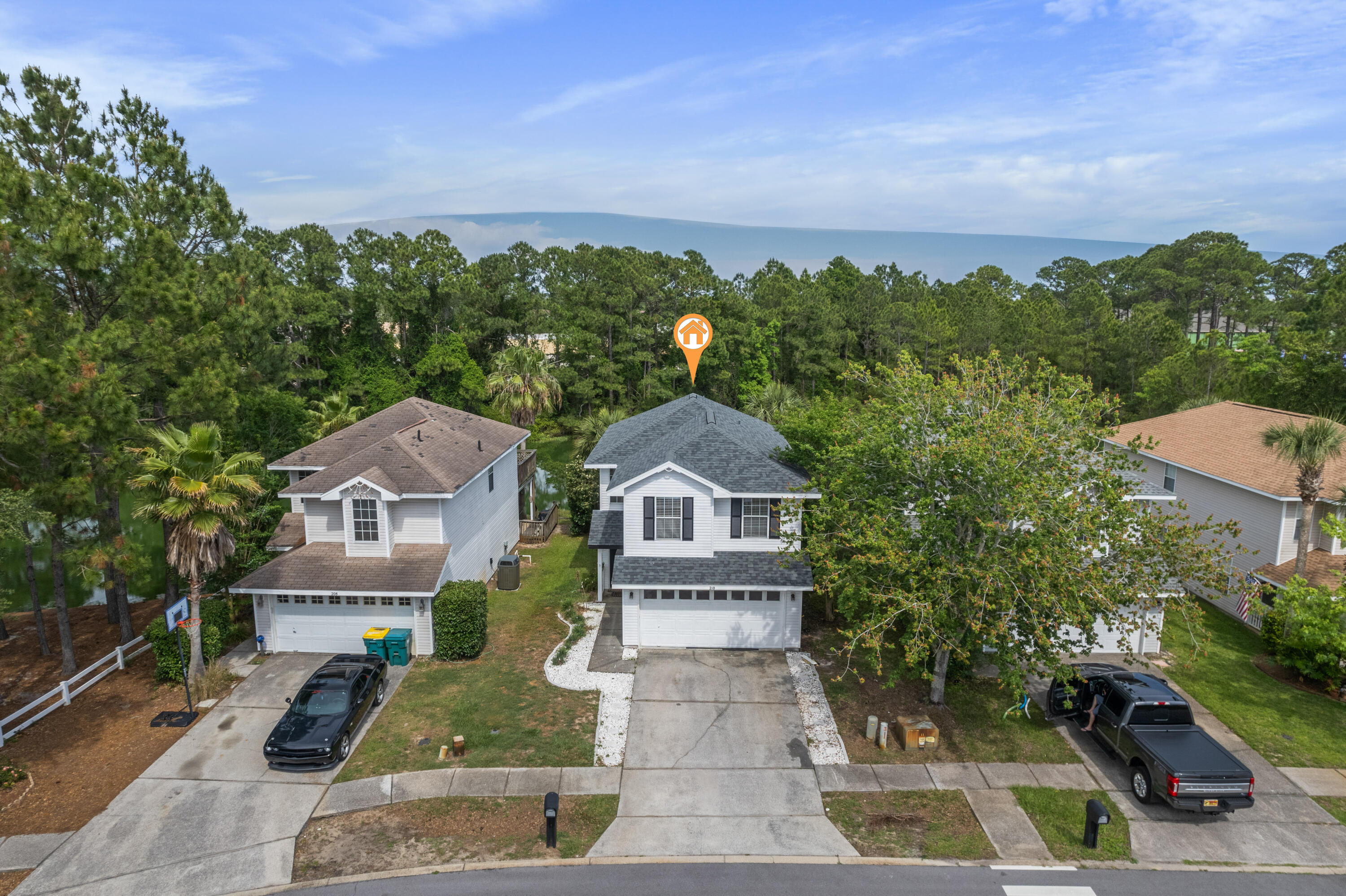 TWIN LAKE ESTATES - Residential