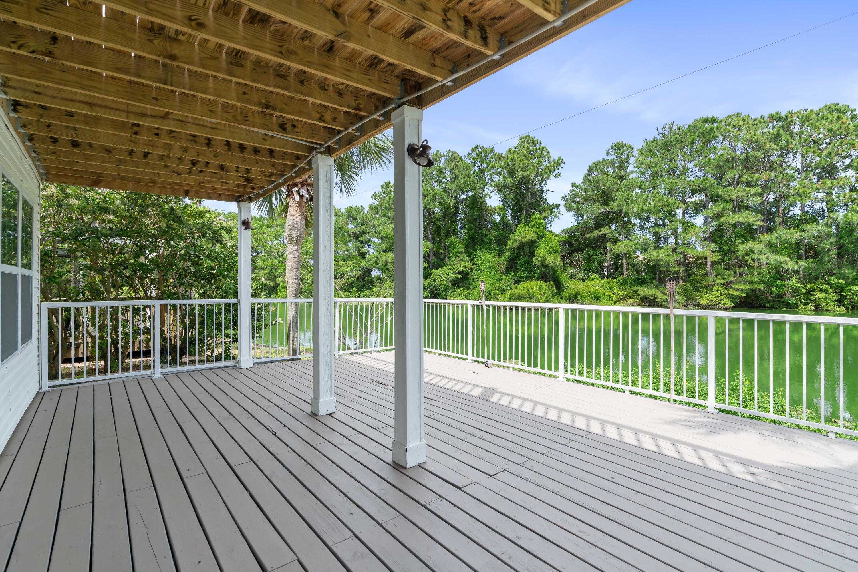 TWIN LAKE ESTATES - Residential