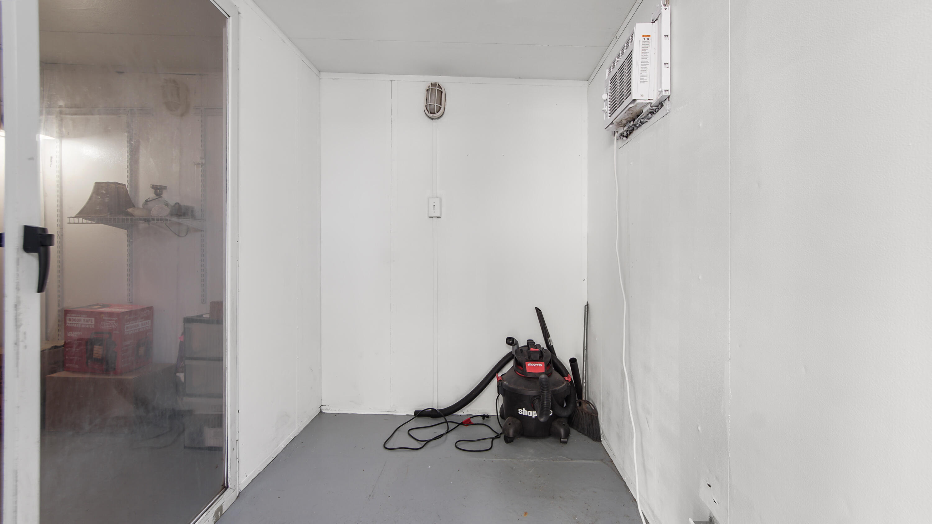 HOLIDAY BEACH UNIT 16 - Residential