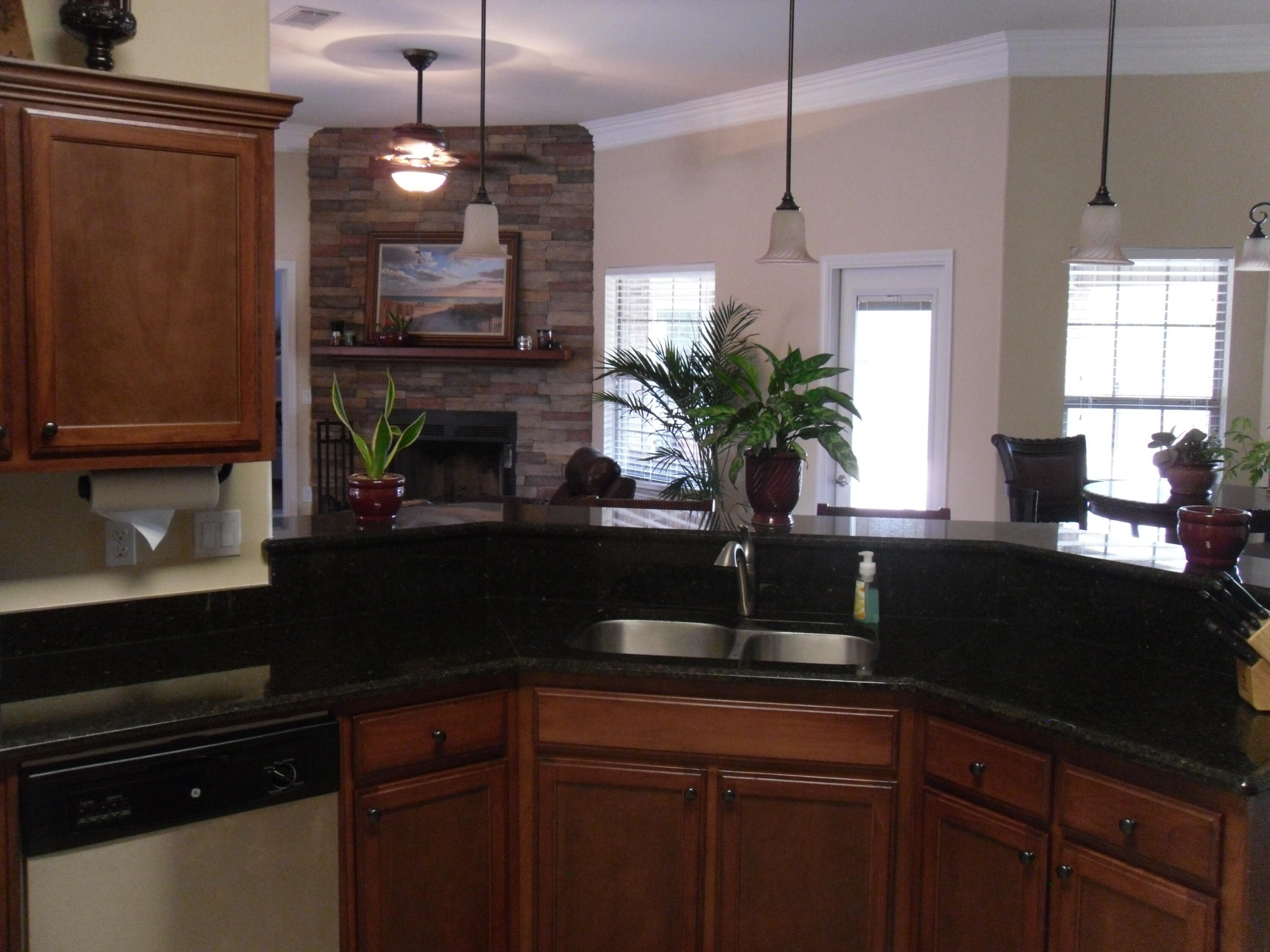 HOLLEY BY THE SEA - Residential