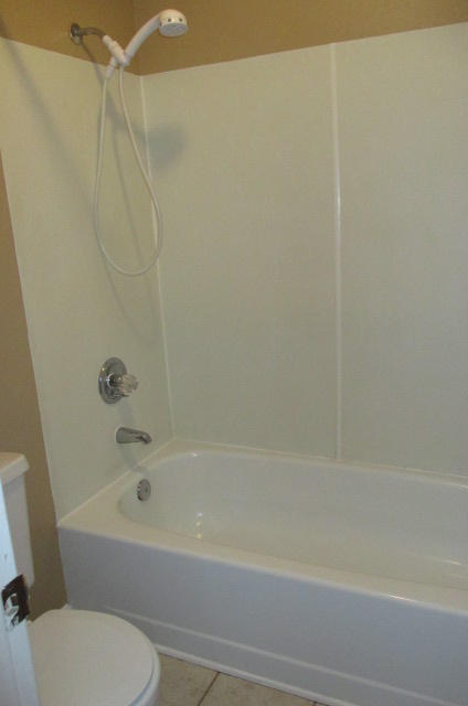 PINE RUN - Residential Lease