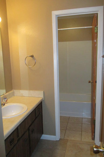 PINE RUN - Residential Lease