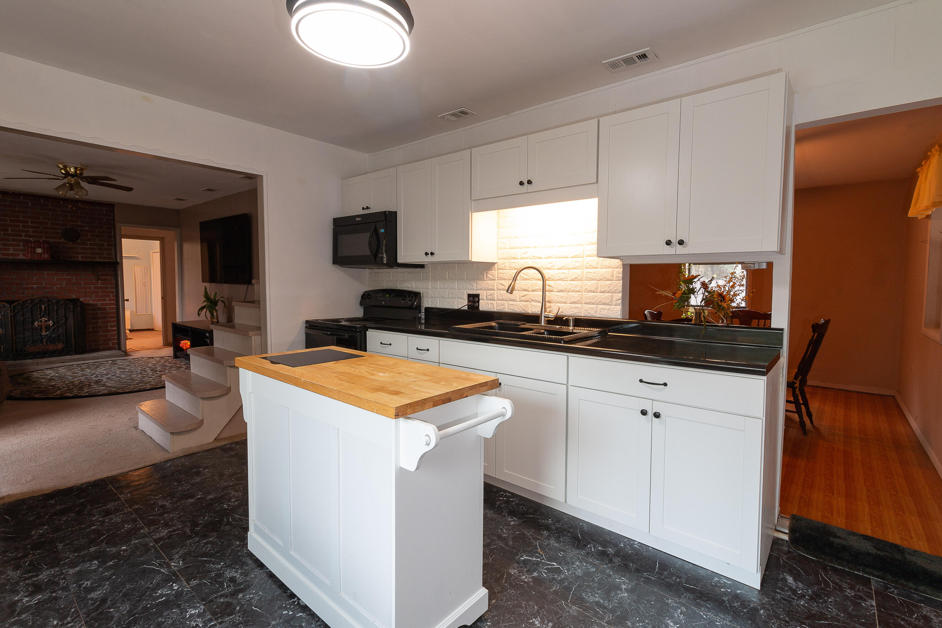 OAKWOOD HILLS UNIT 3 - Residential