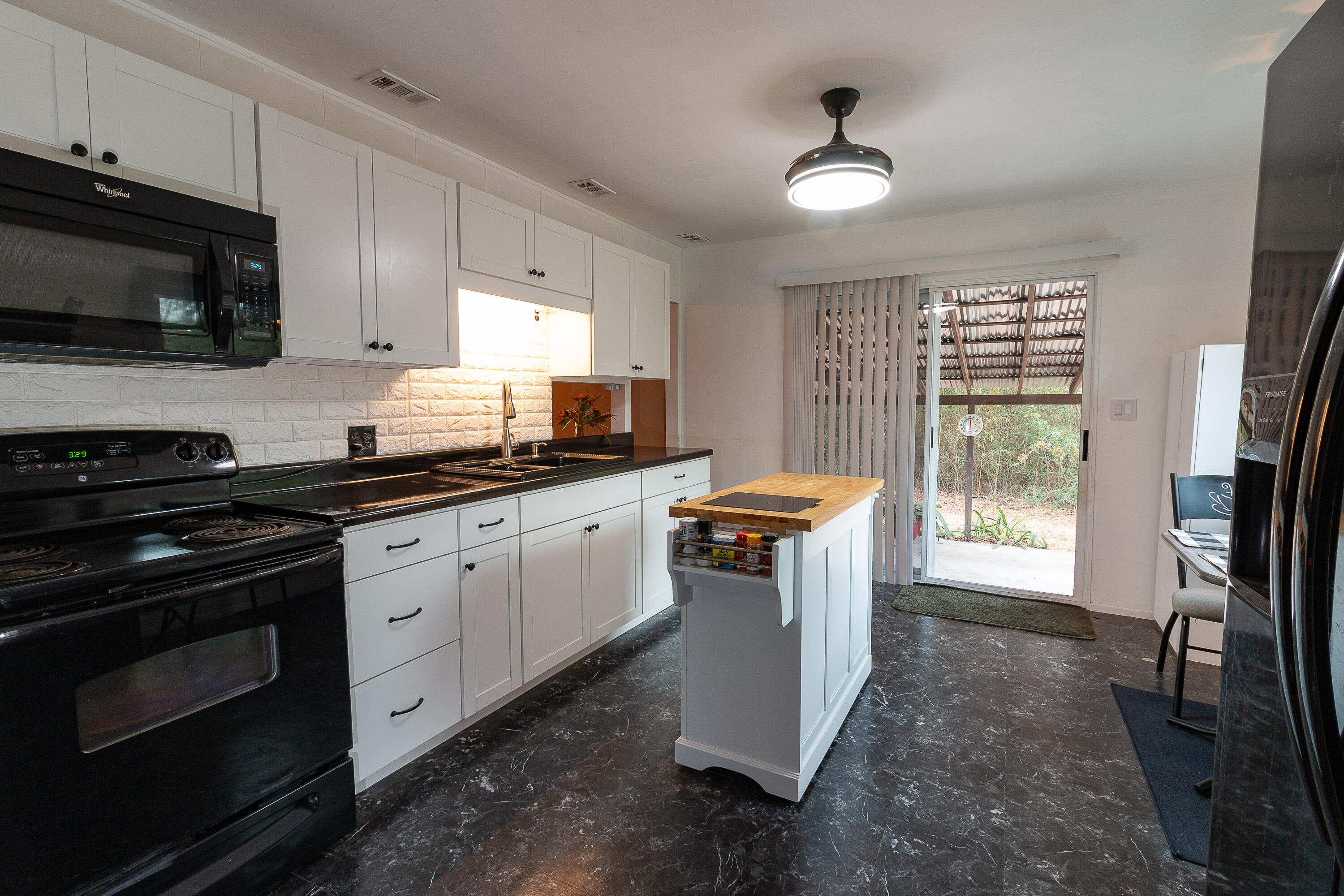 OAKWOOD HILLS UNIT 3 - Residential