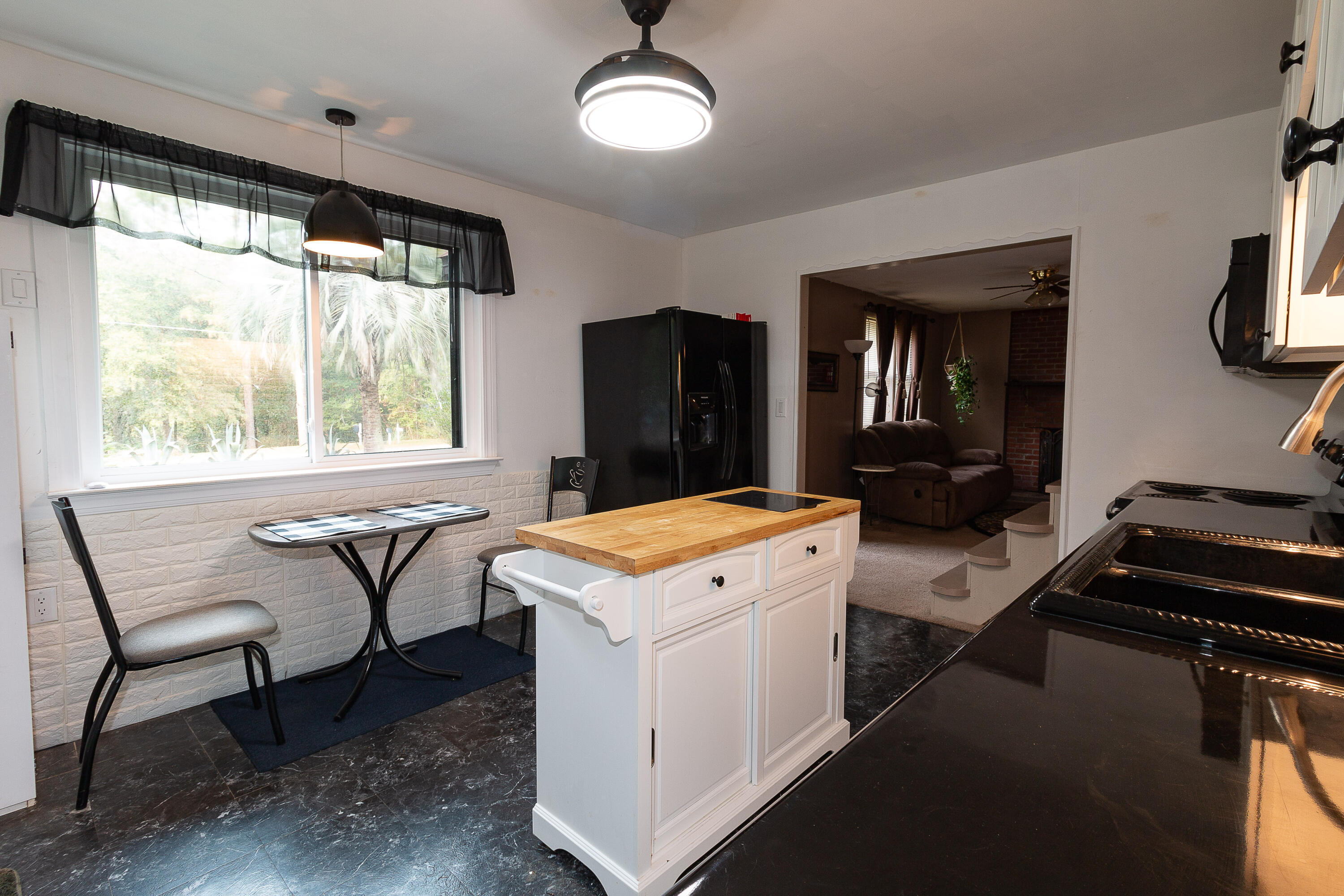 OAKWOOD HILLS UNIT 3 - Residential