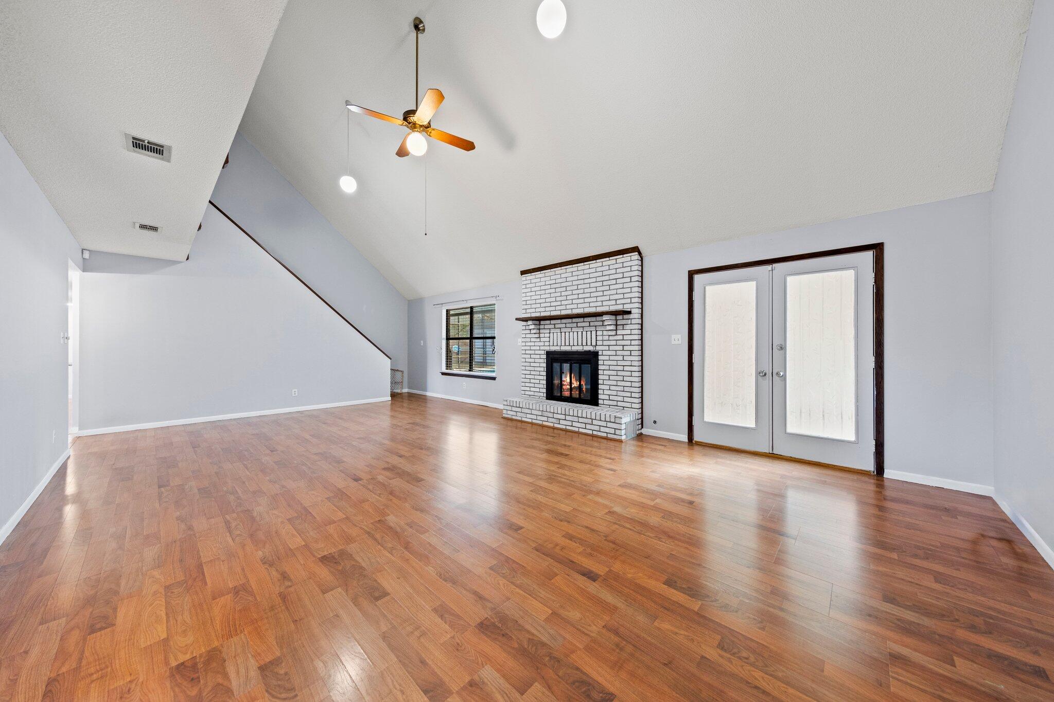 RAINTREE ESTATES - Residential Lease