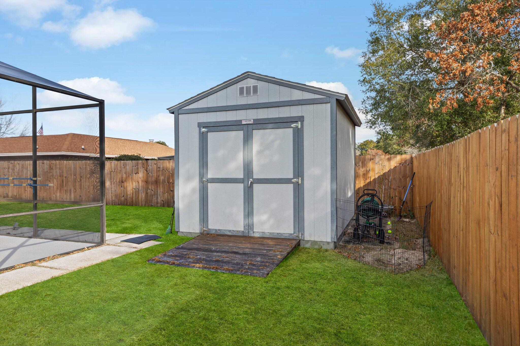 RAINTREE ESTATES - Residential Lease