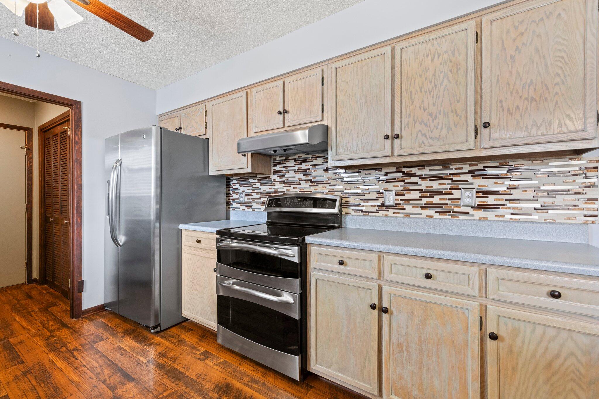 RAINTREE ESTATES - Residential Lease