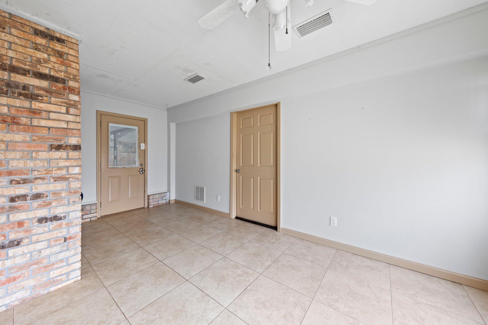 RAINTREE ESTATES - Residential Lease