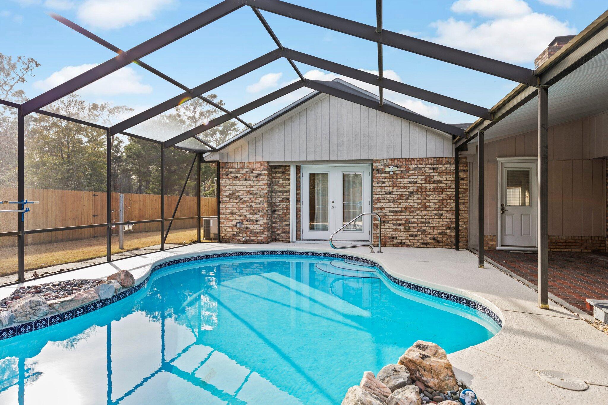 RAINTREE ESTATES - Residential Lease