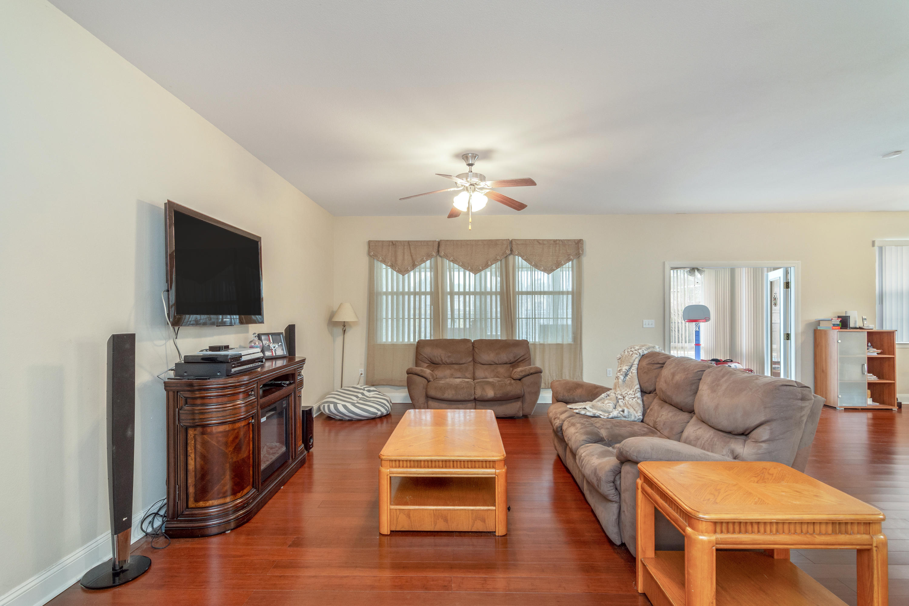 SANDY RIDGE ESTATES - Residential