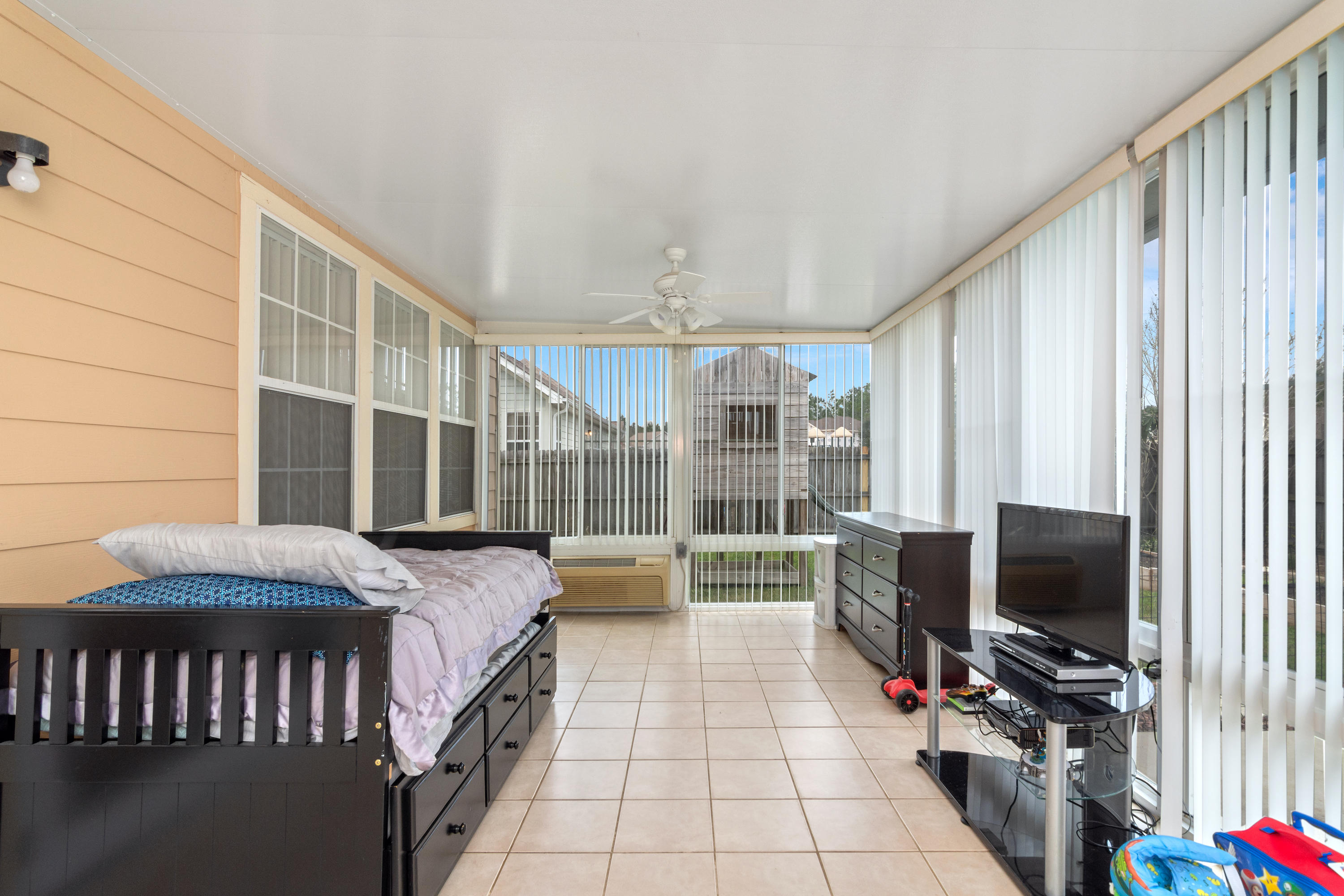 SANDY RIDGE ESTATES - Residential