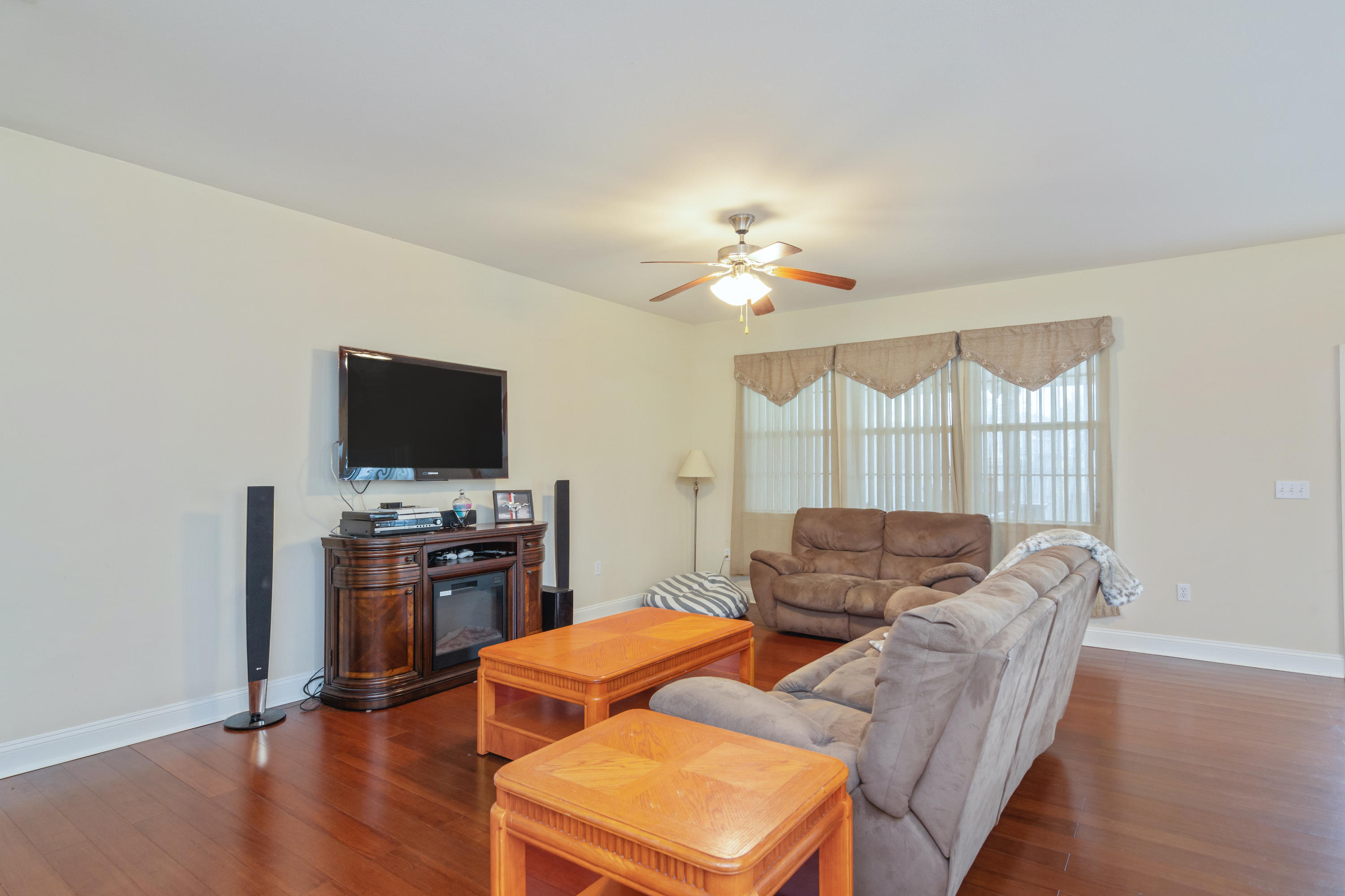 SANDY RIDGE ESTATES - Residential