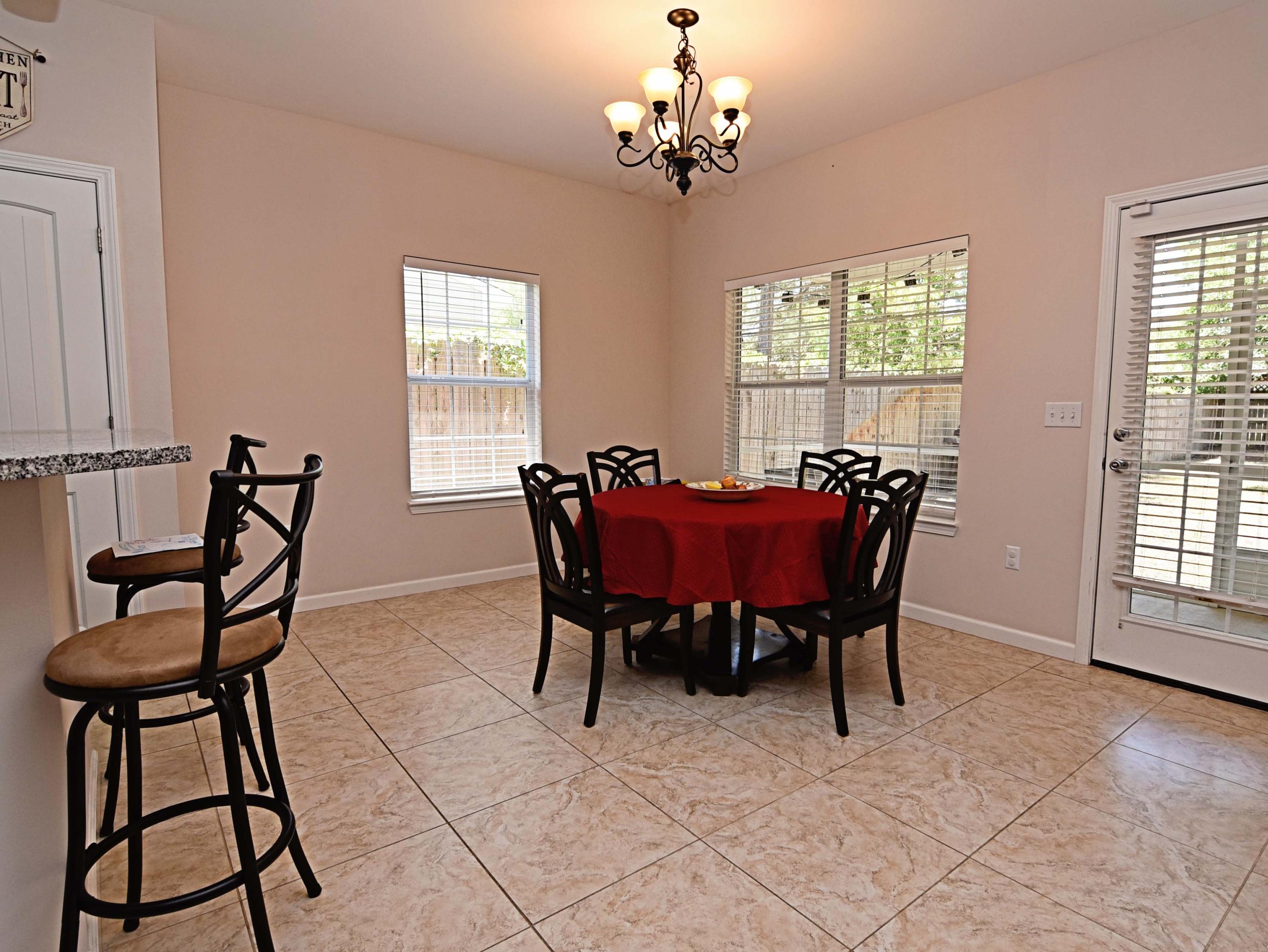 VALPARAISO PINECREST 6 - Residential